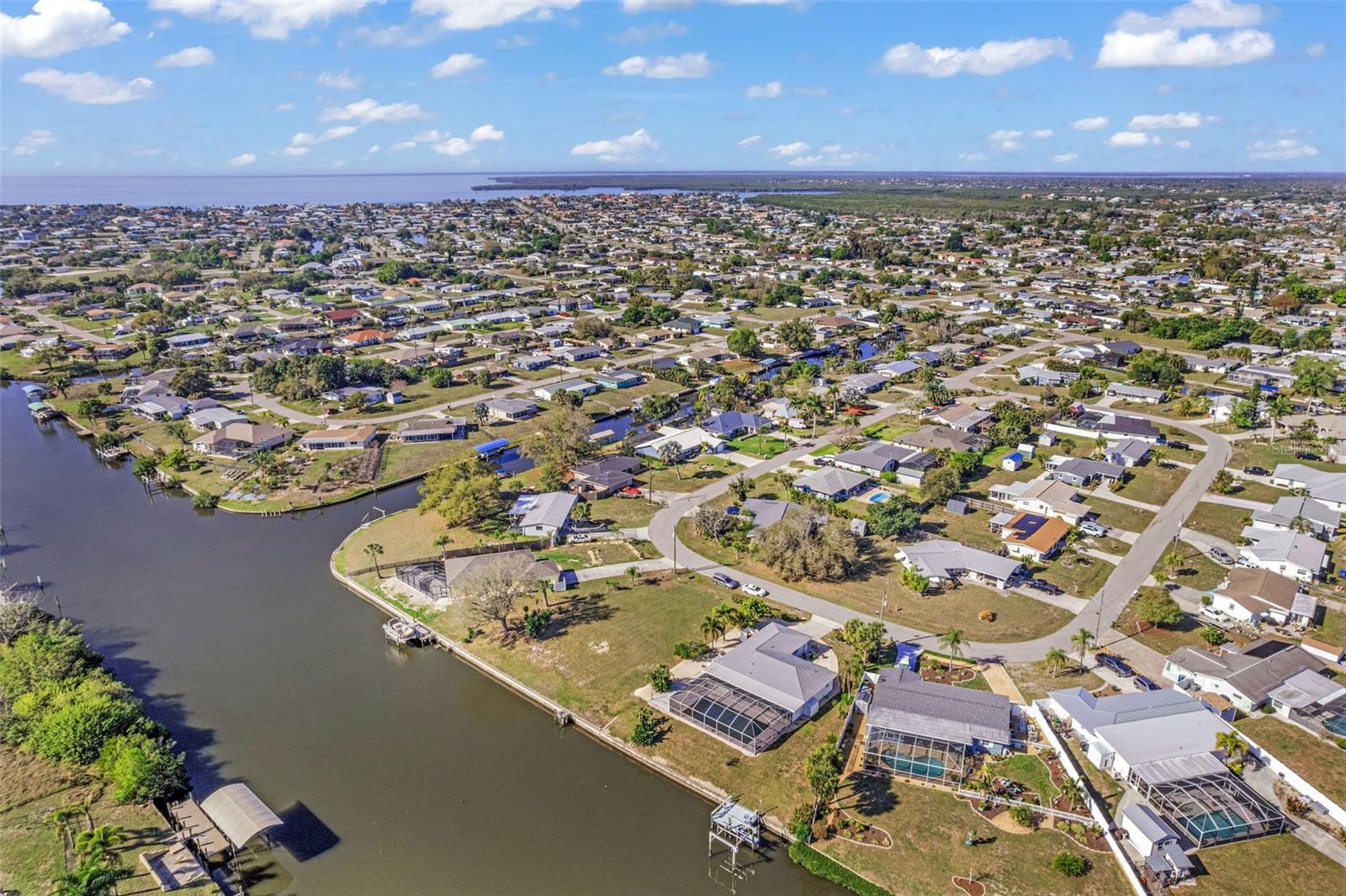 137 BEDFORD DR NE, PORT CHARLOTTE, FL, 33952