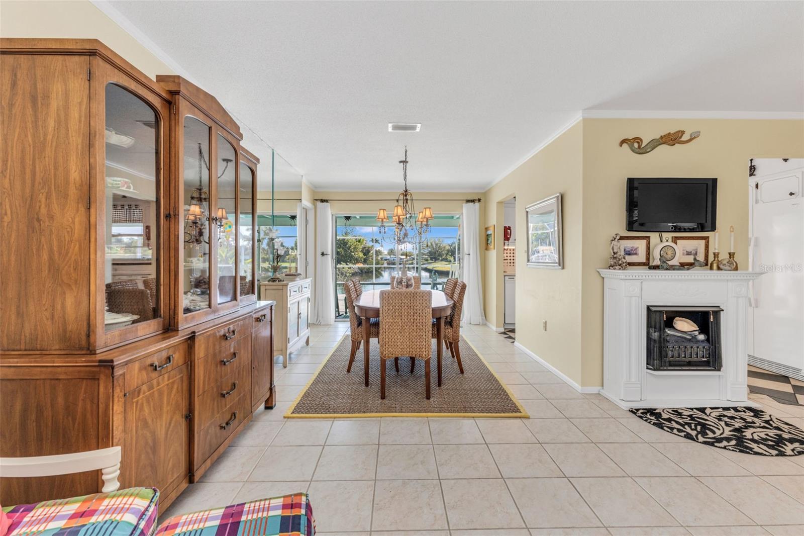 137 BEDFORD DR NE, PORT CHARLOTTE, FL, 33952