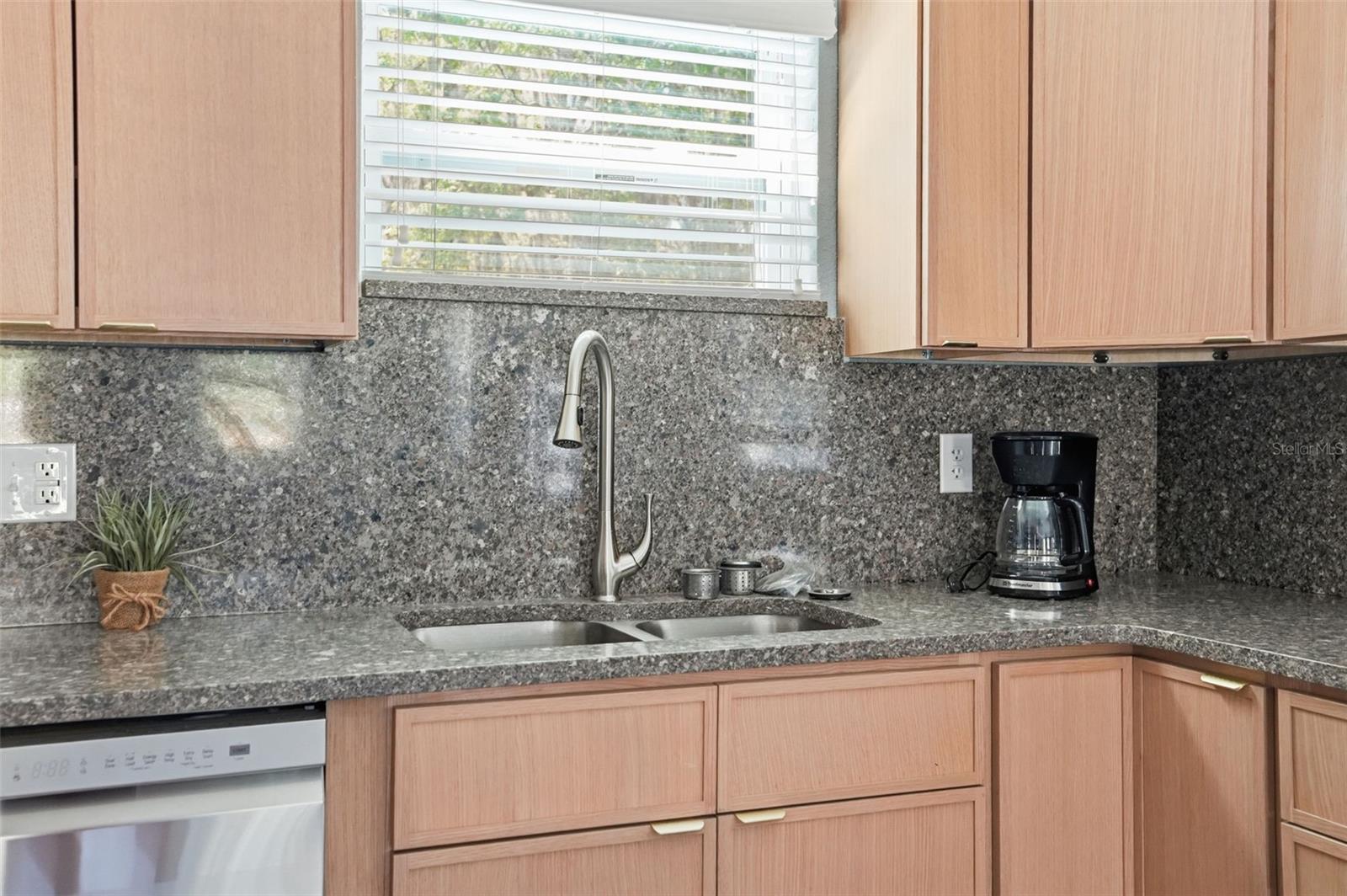 15458 SNOW MEMORIAL HWY, BROOKSVILLE, FL, 34601