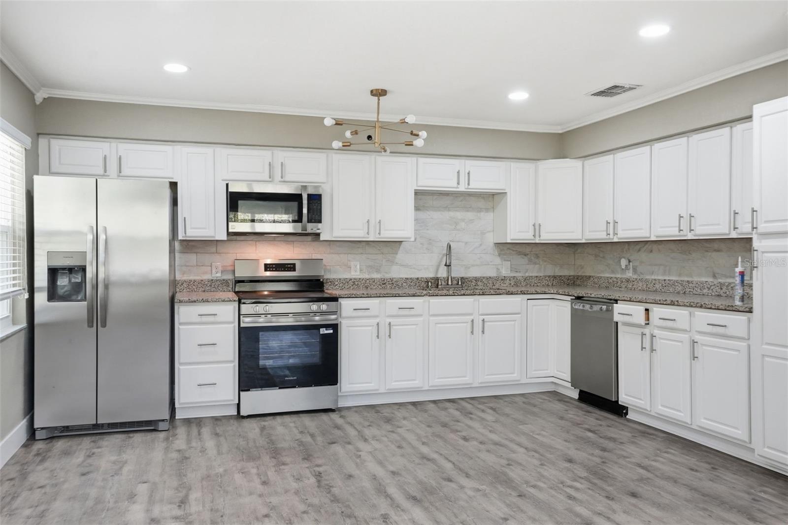 15458 SNOW MEMORIAL HWY, BROOKSVILLE, FL, 34601