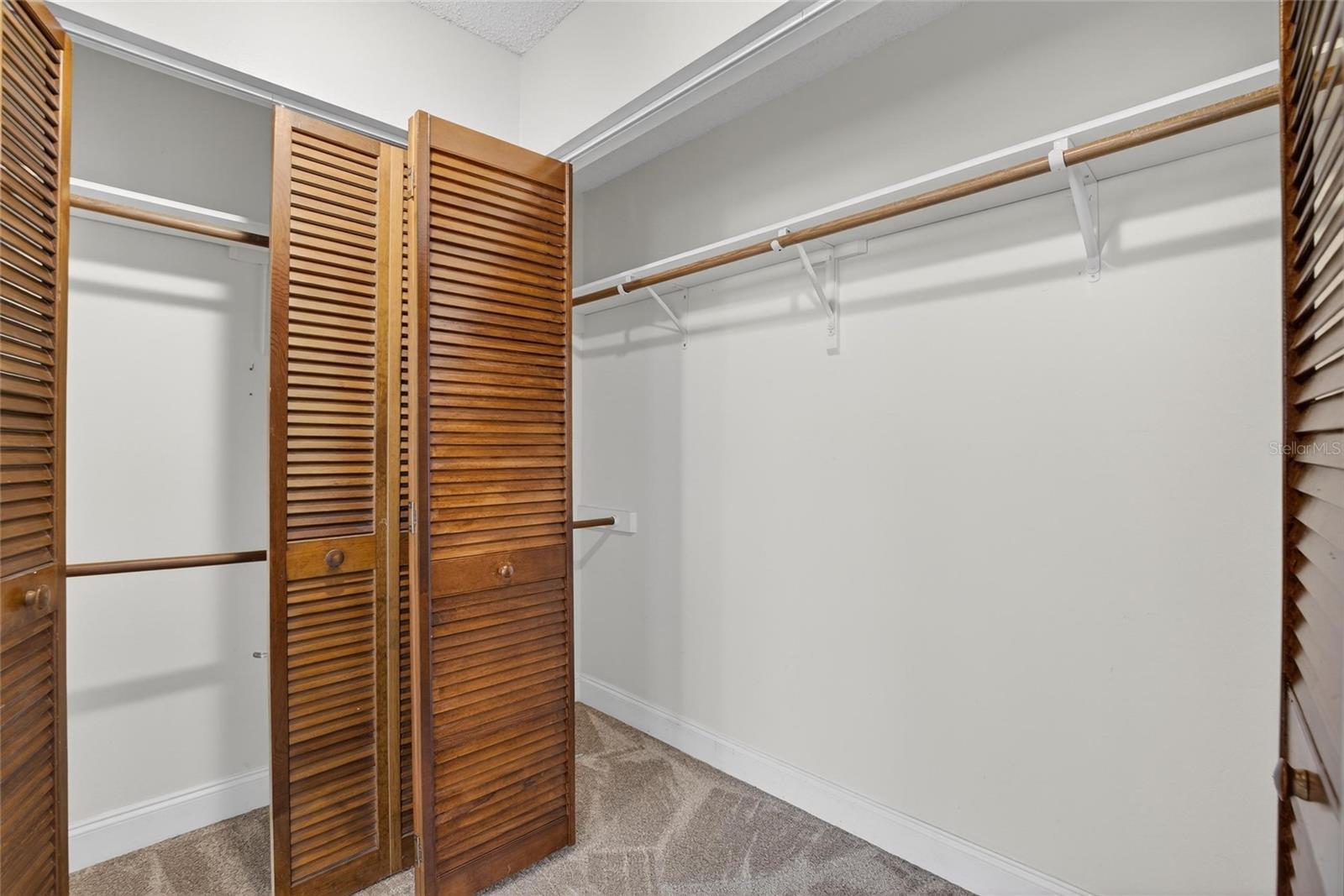 2043 SHADOW PINE DR, BRANDON, FL, 33511