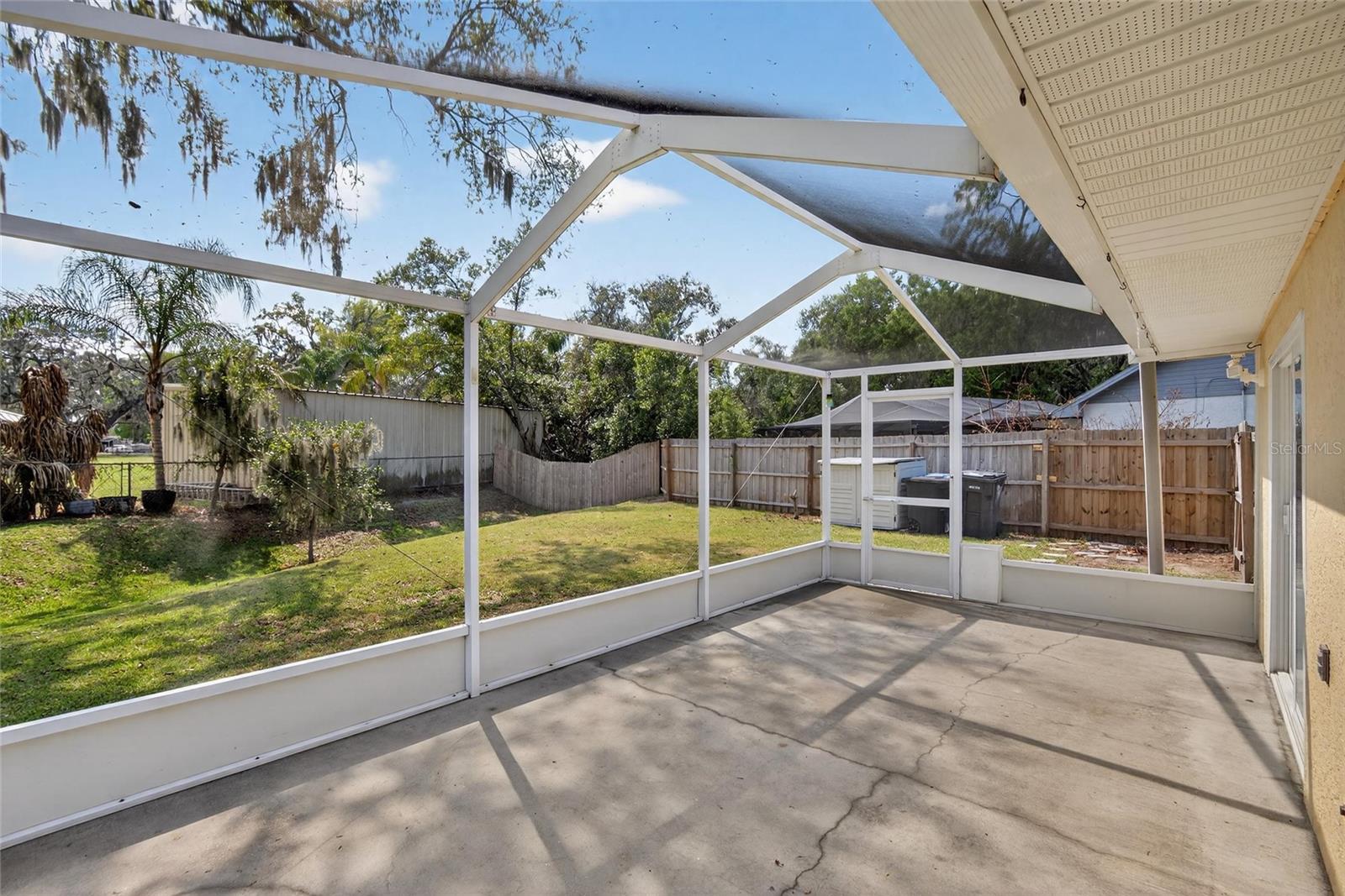 2043 SHADOW PINE DR, BRANDON, FL, 33511