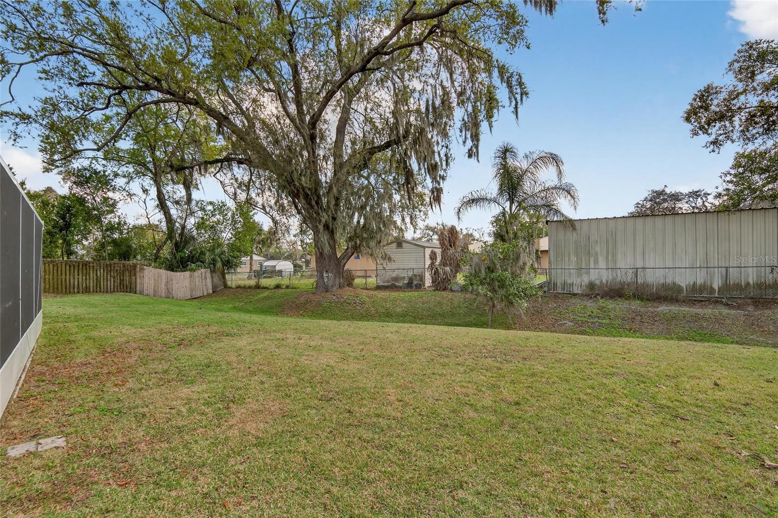 2043 SHADOW PINE DR, BRANDON, FL, 33511