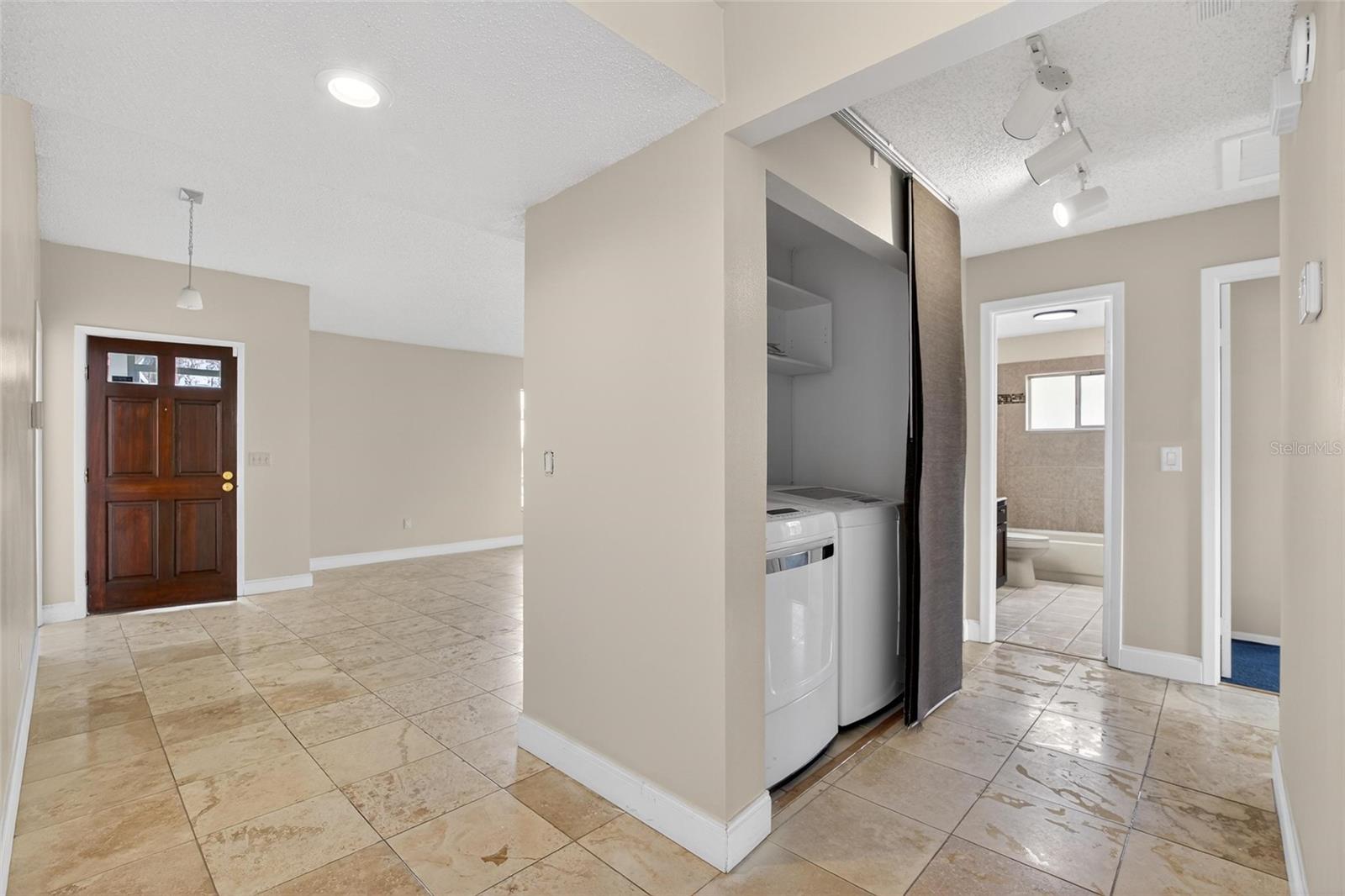 2043 SHADOW PINE DR, BRANDON, FL, 33511