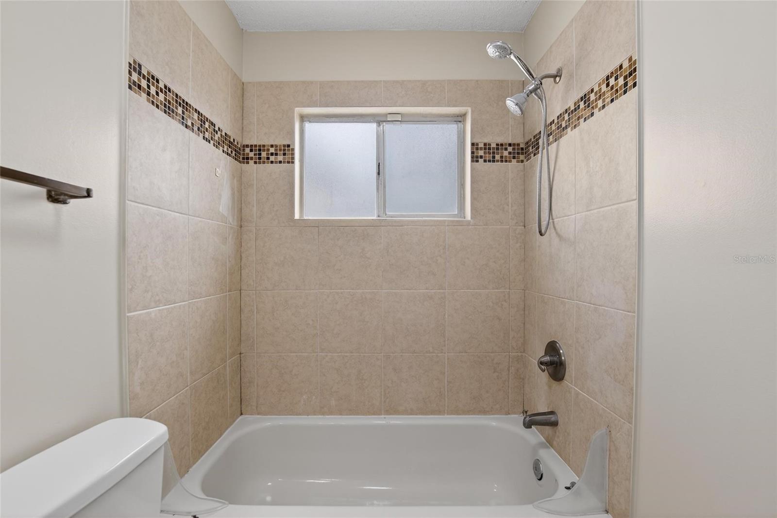 2043 SHADOW PINE DR, BRANDON, FL, 33511