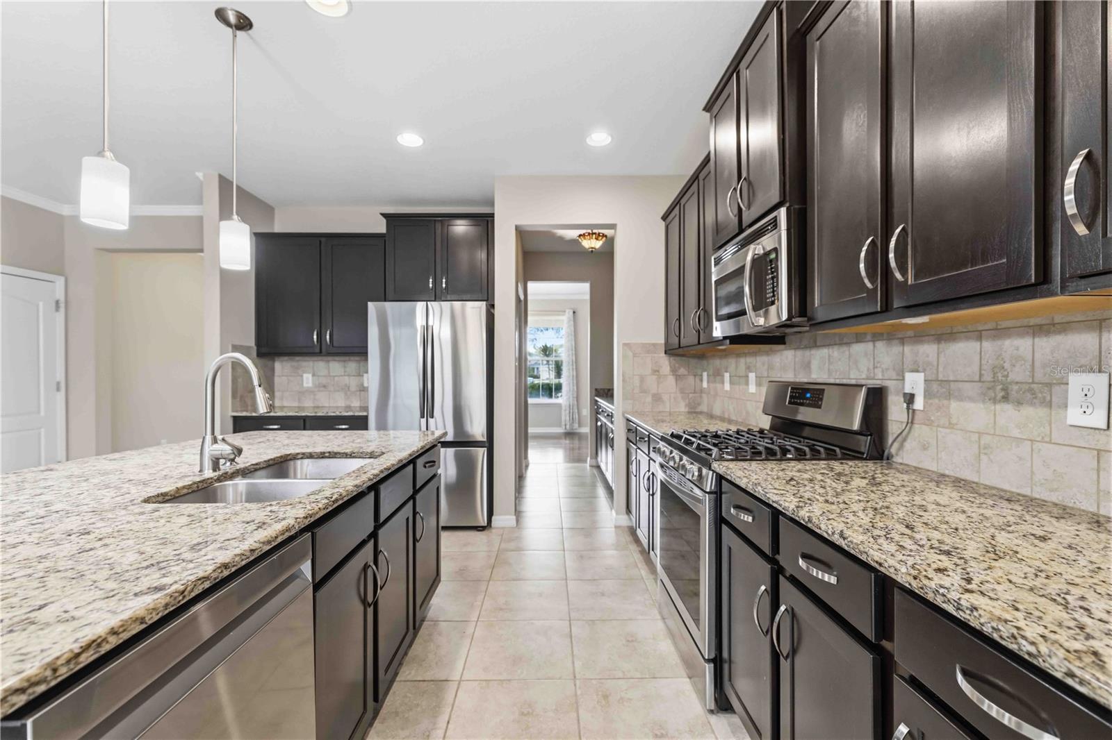 7456 47TH AVENUE CIR E, BRADENTON, FL, 34203