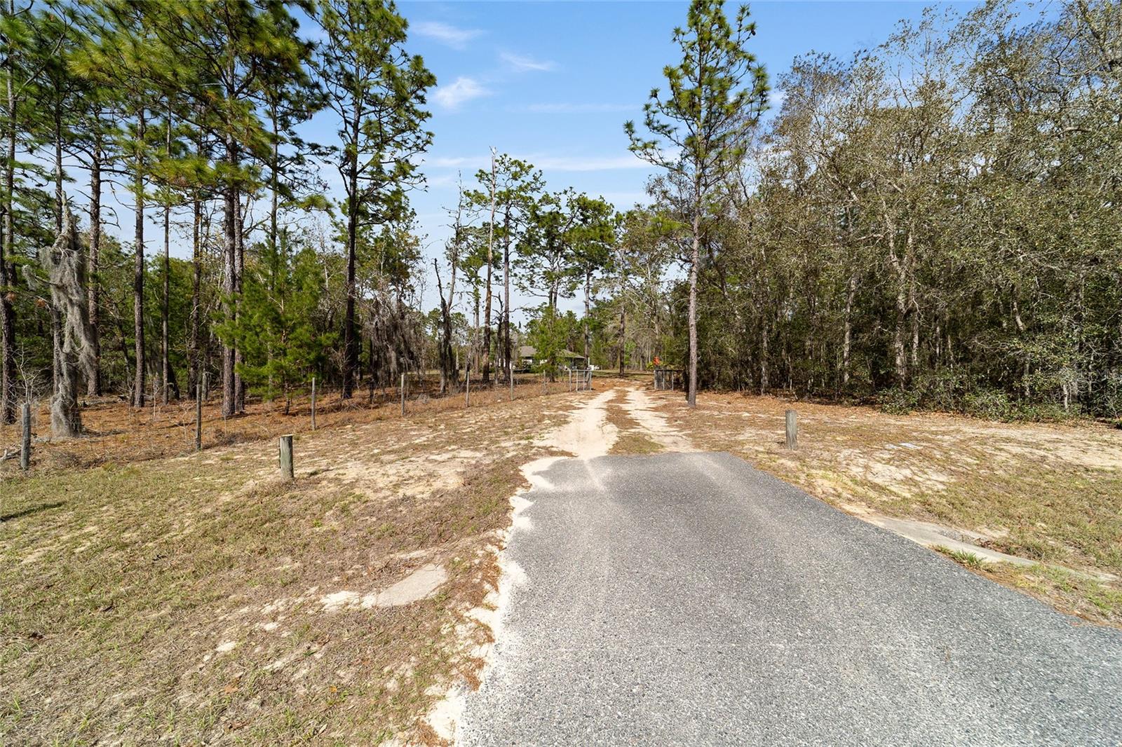 102 WHIRLWIND WAY, HAWTHORNE, FL, 32640