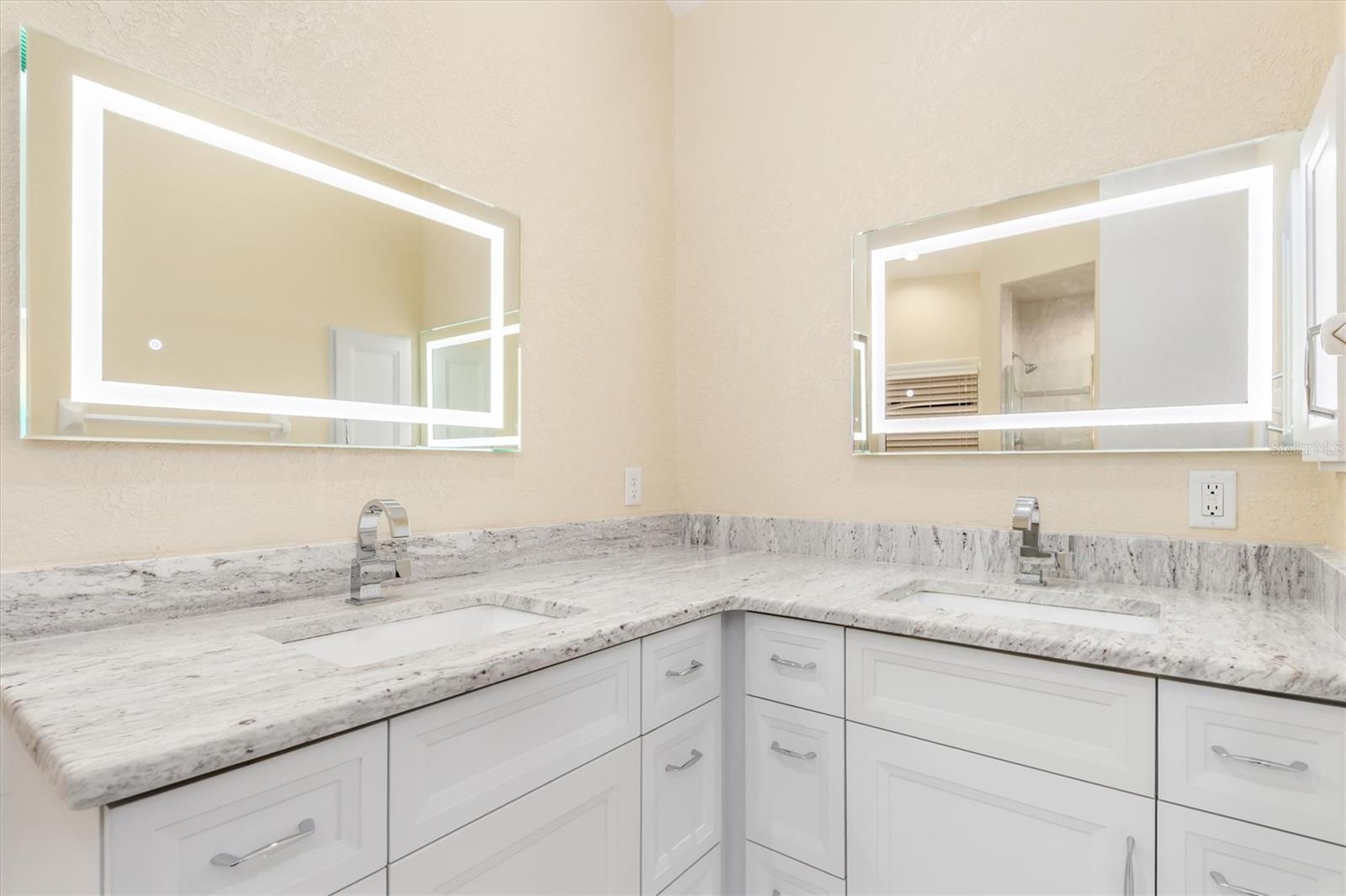 4405 HARBOR BLVD, PORT CHARLOTTE, FL, 33952