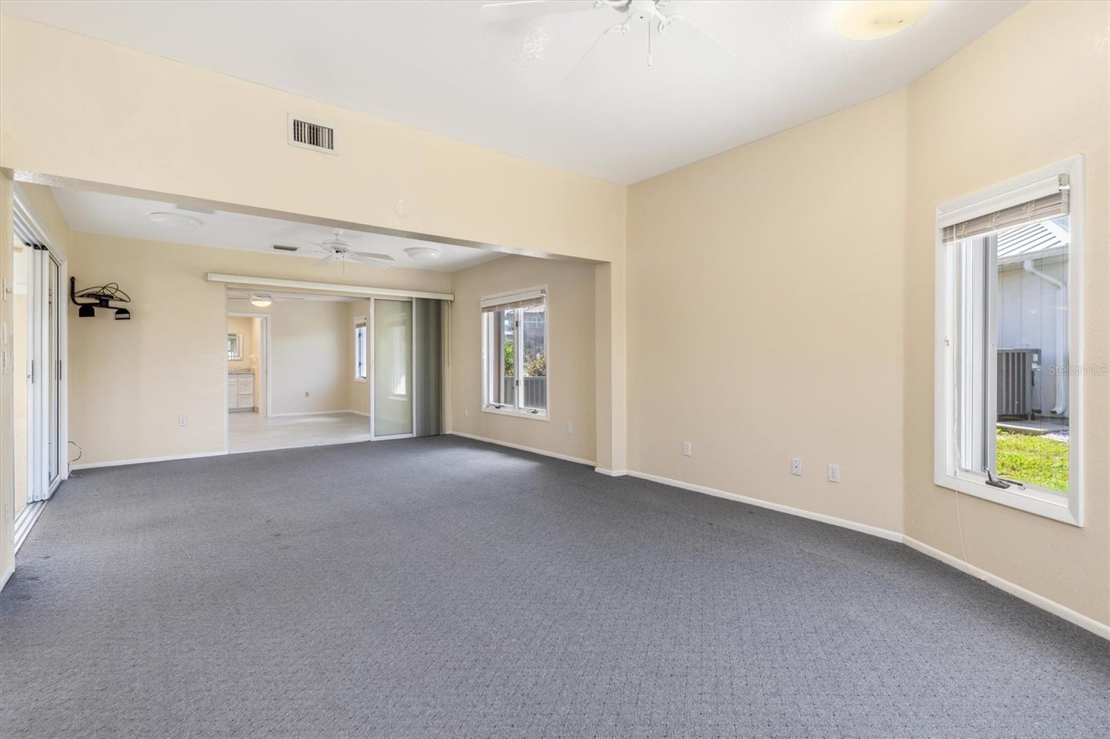 4405 HARBOR BLVD, PORT CHARLOTTE, FL, 33952