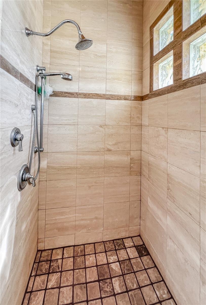 8422 SHENANDOAH RUN, WESLEY CHAPEL, FL, 33544