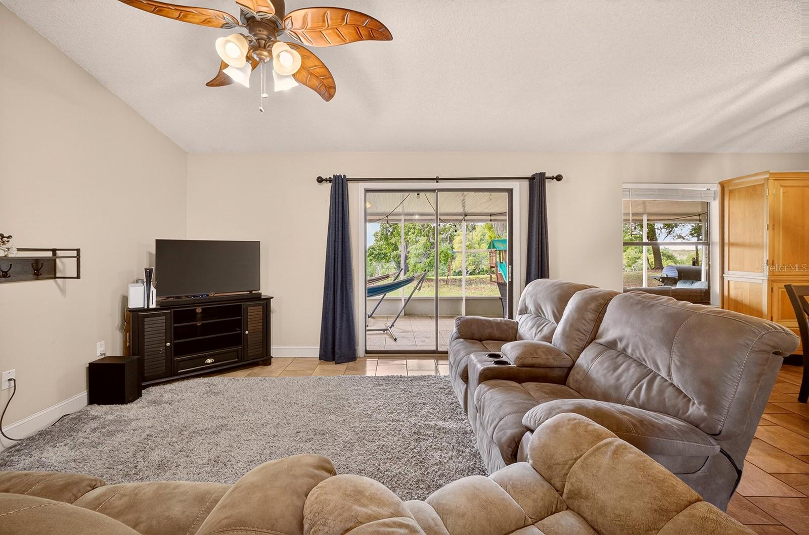 12584 WEDGEFIELD DR, GRAND ISLAND, FL, 32735