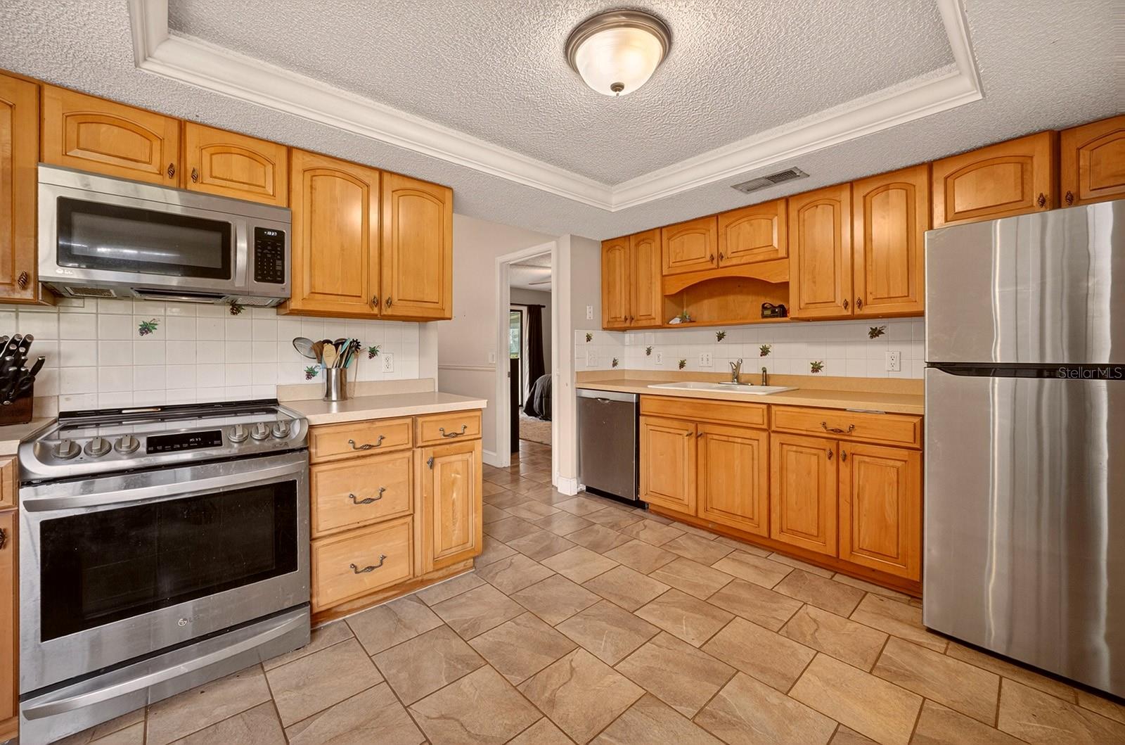 12584 WEDGEFIELD DR, GRAND ISLAND, FL, 32735