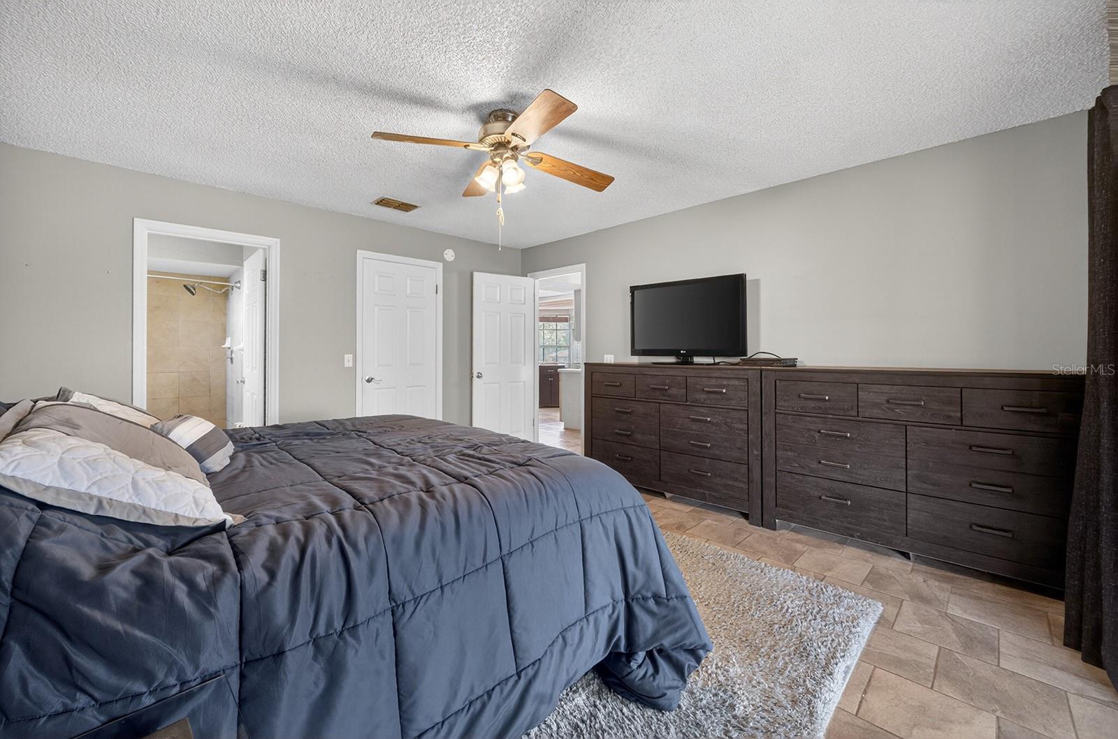 12584 WEDGEFIELD DR, GRAND ISLAND, FL, 32735