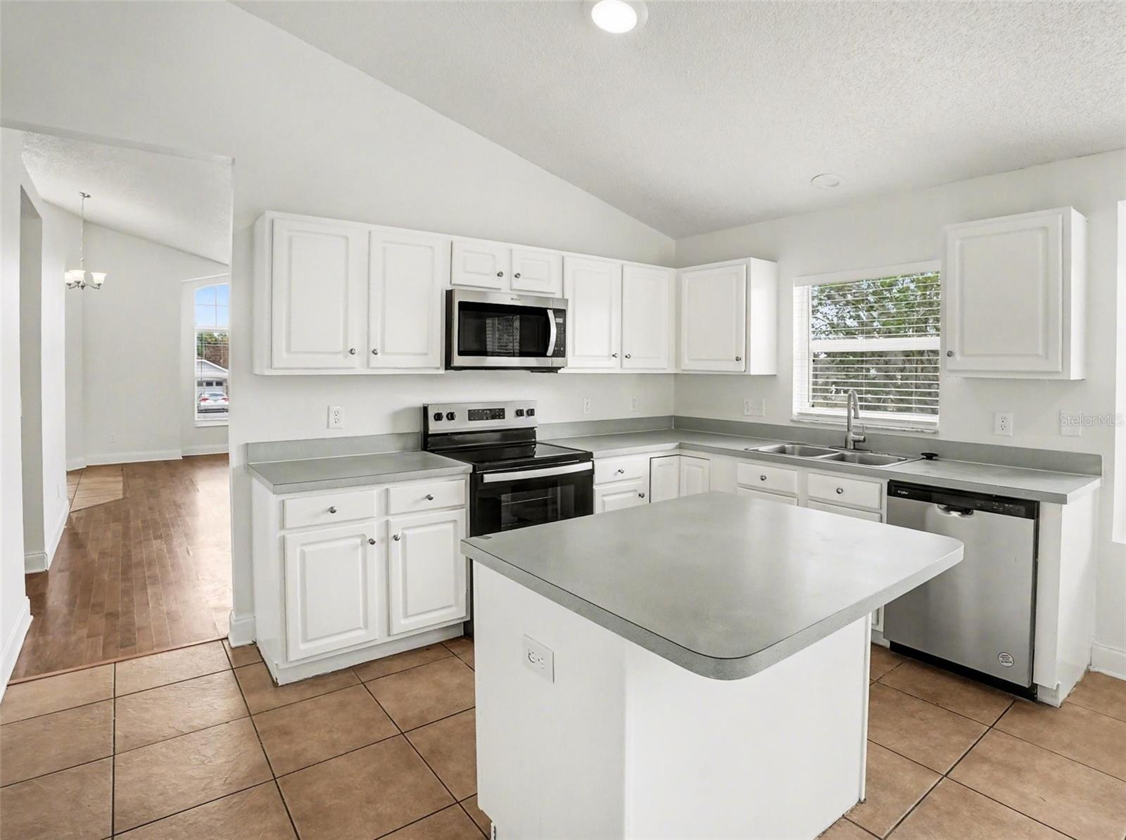 7242 MINIPPI DR, ORLANDO, FL, 32818