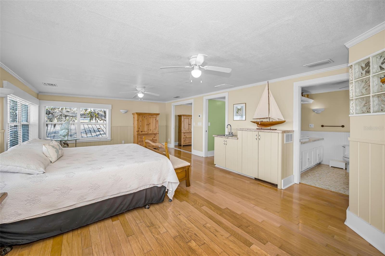 2nd Floor Primary Suite