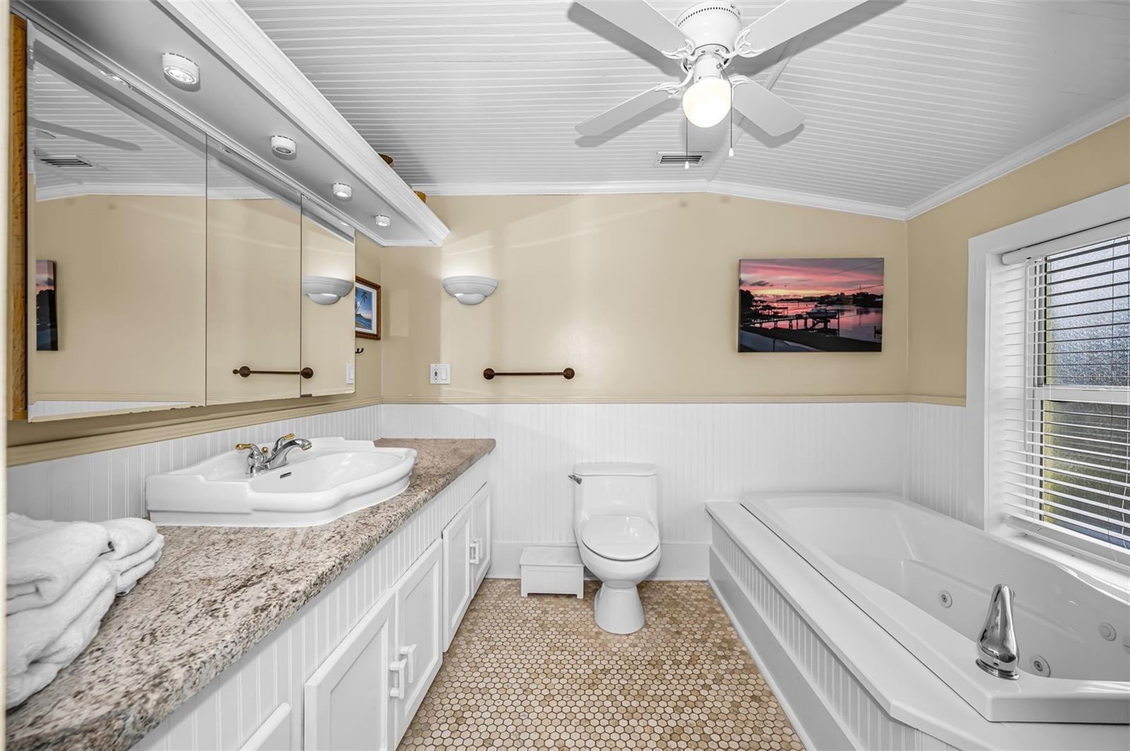 2nd Floor Primary Suite Bathroom