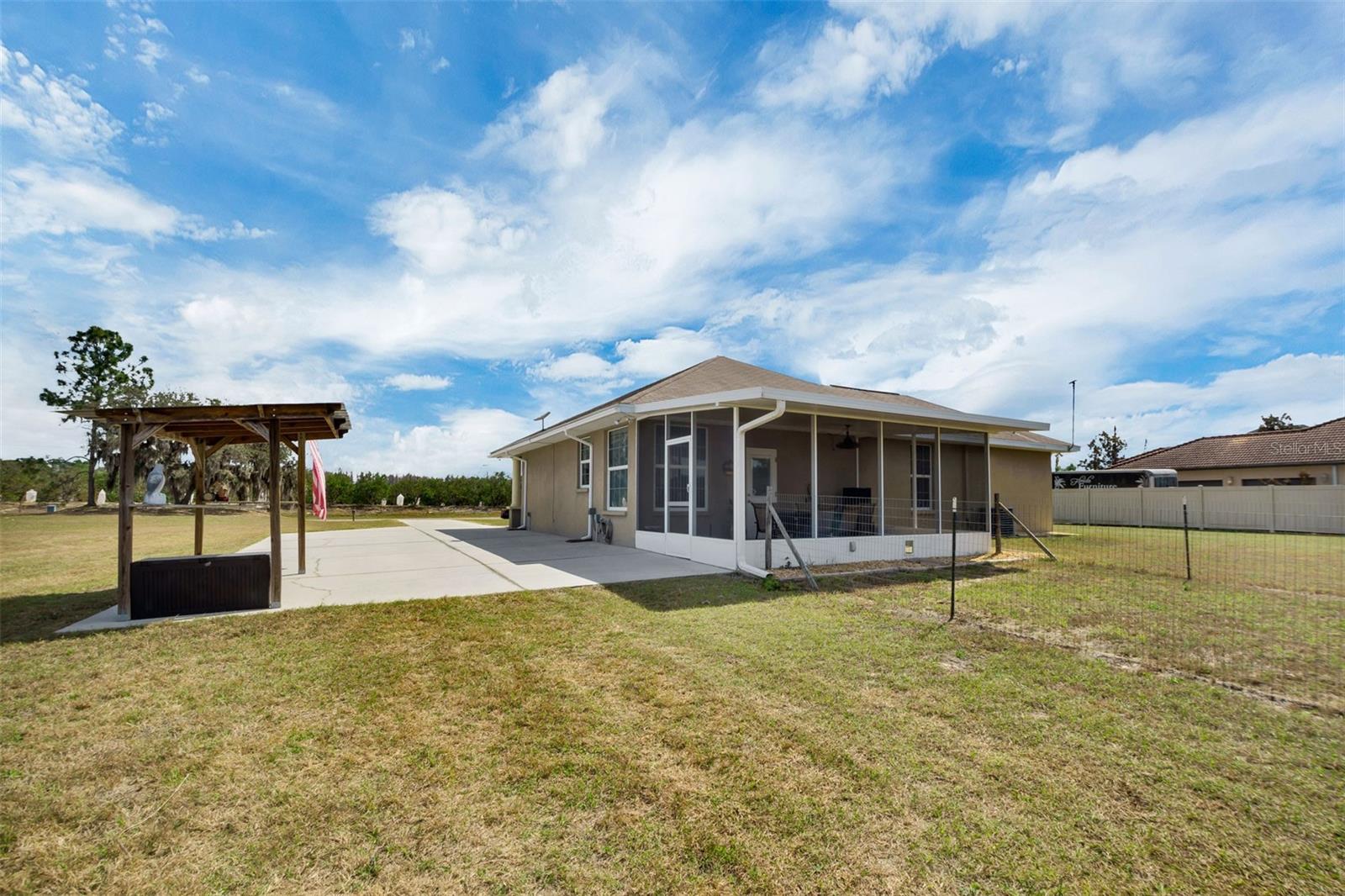 12647 SWEET HILL RD, POLK CITY, FL, 33868