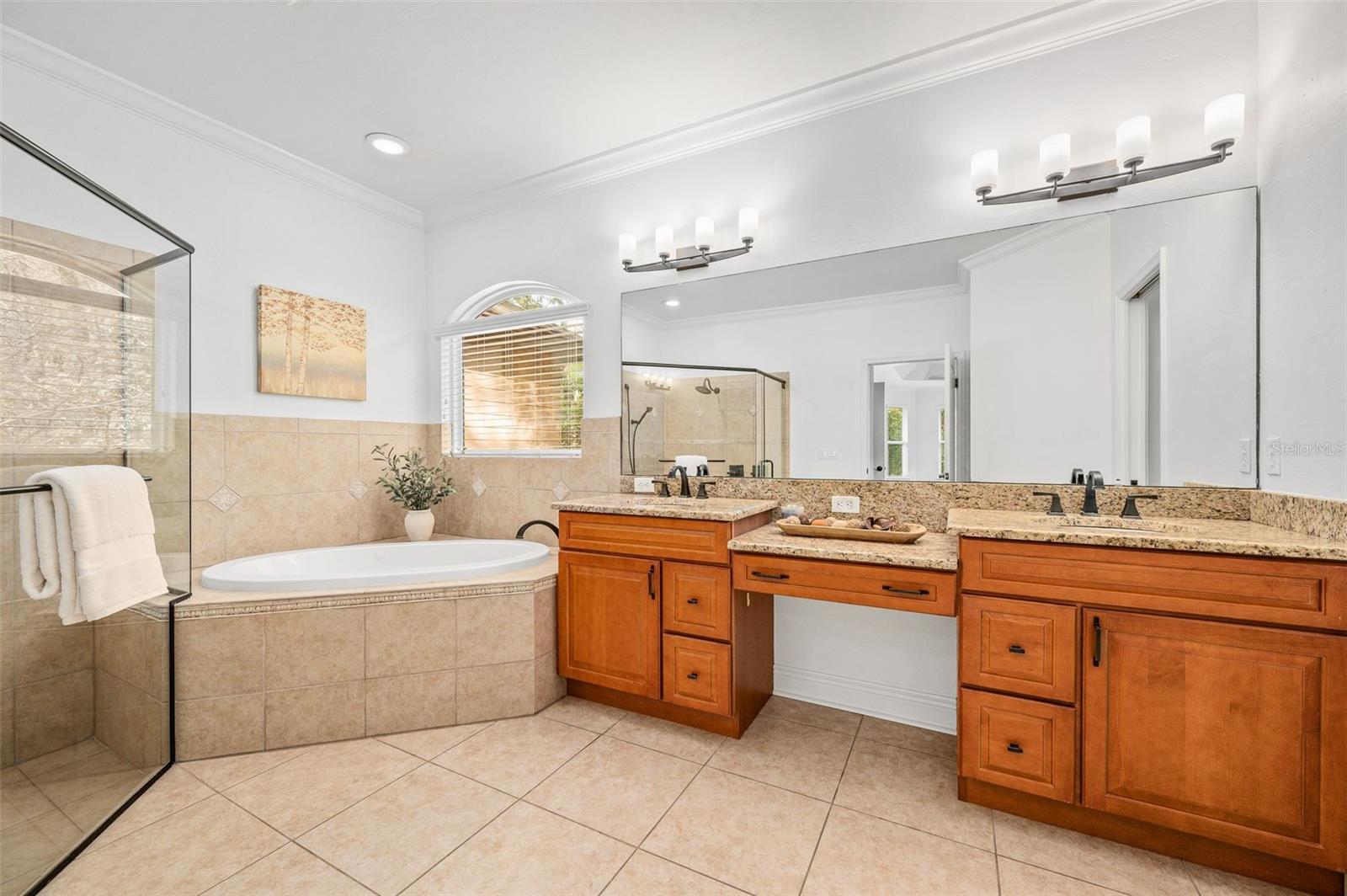 2163 SW 37TH CT, GAINESVILLE, FL, 32608