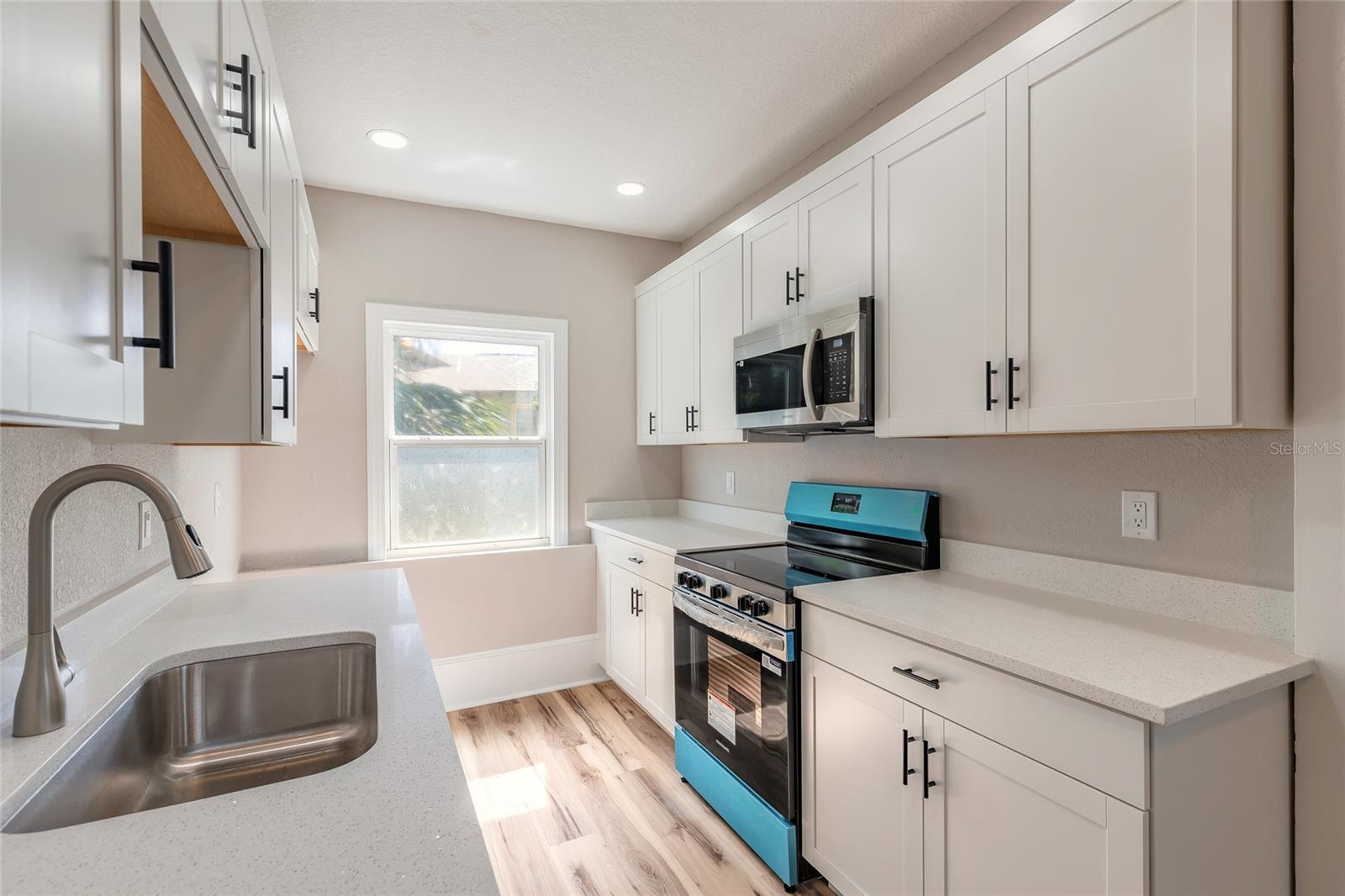 708 DAVIS ST, DAYTONA BEACH, FL, 32118