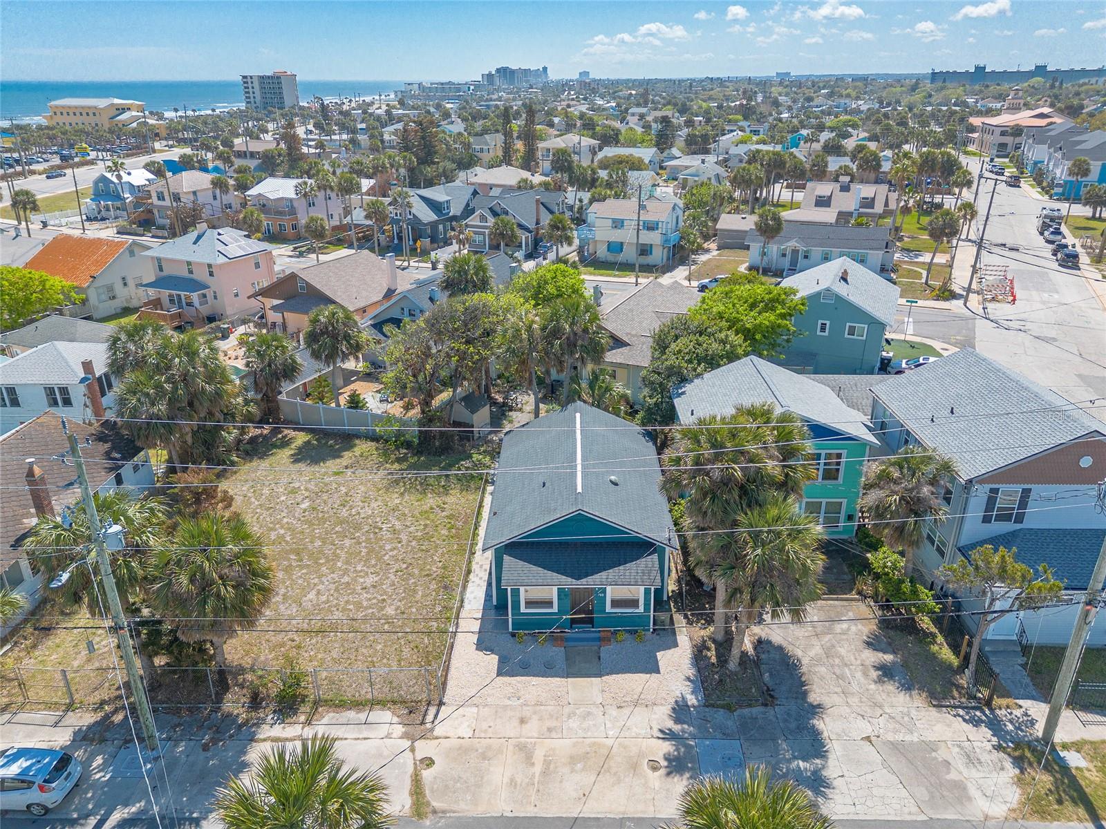 708 DAVIS ST, DAYTONA BEACH, FL, 32118