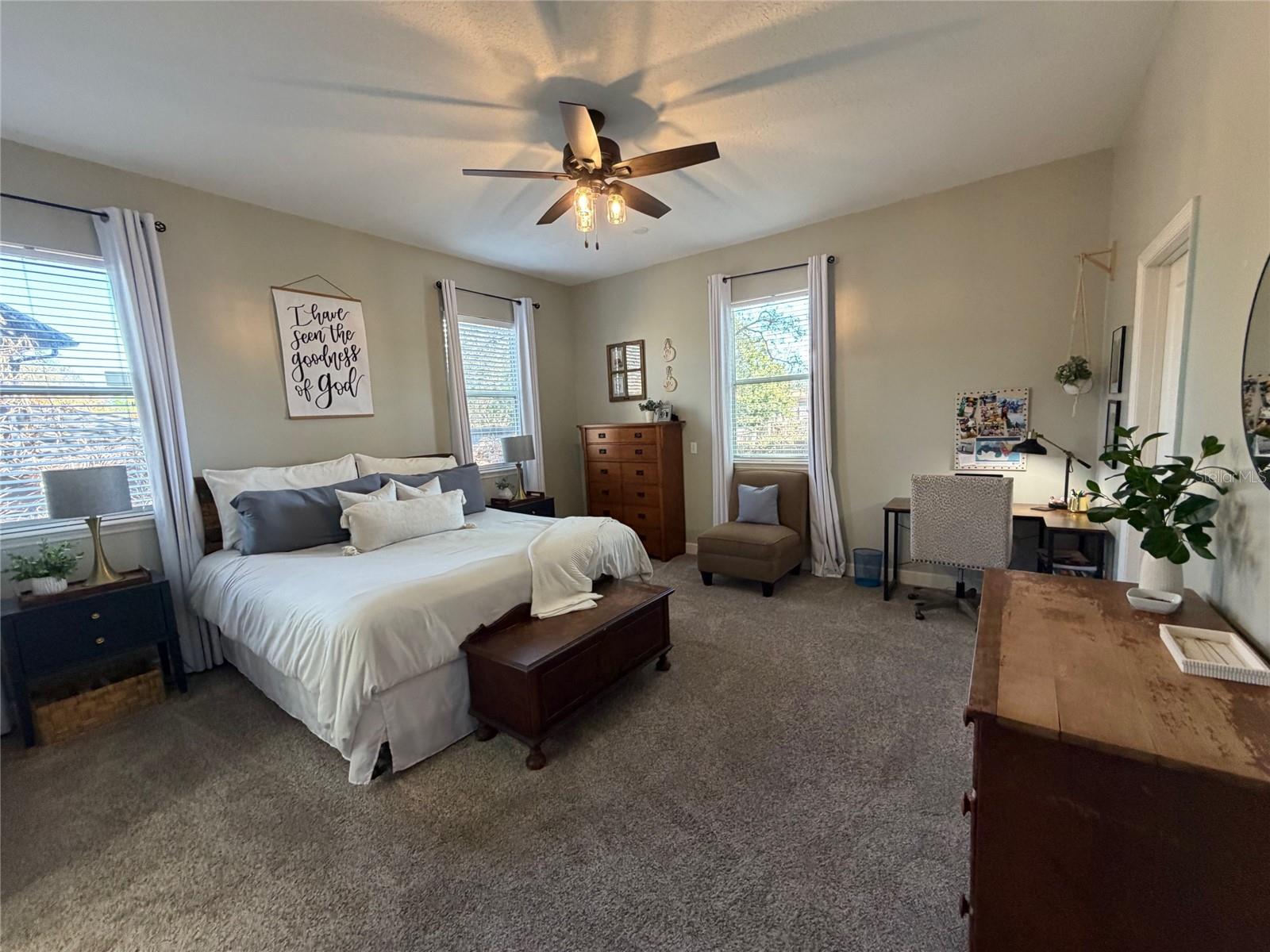 1527 DESS DR, ORLANDO, FL, 32818