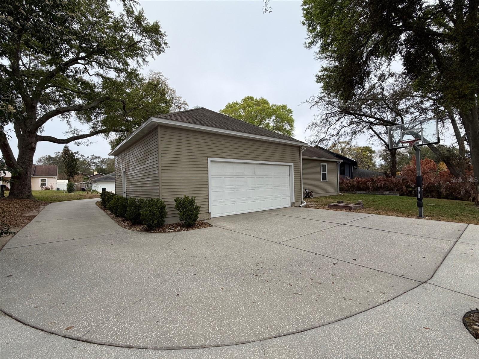 1527 DESS DR, ORLANDO, FL, 32818
