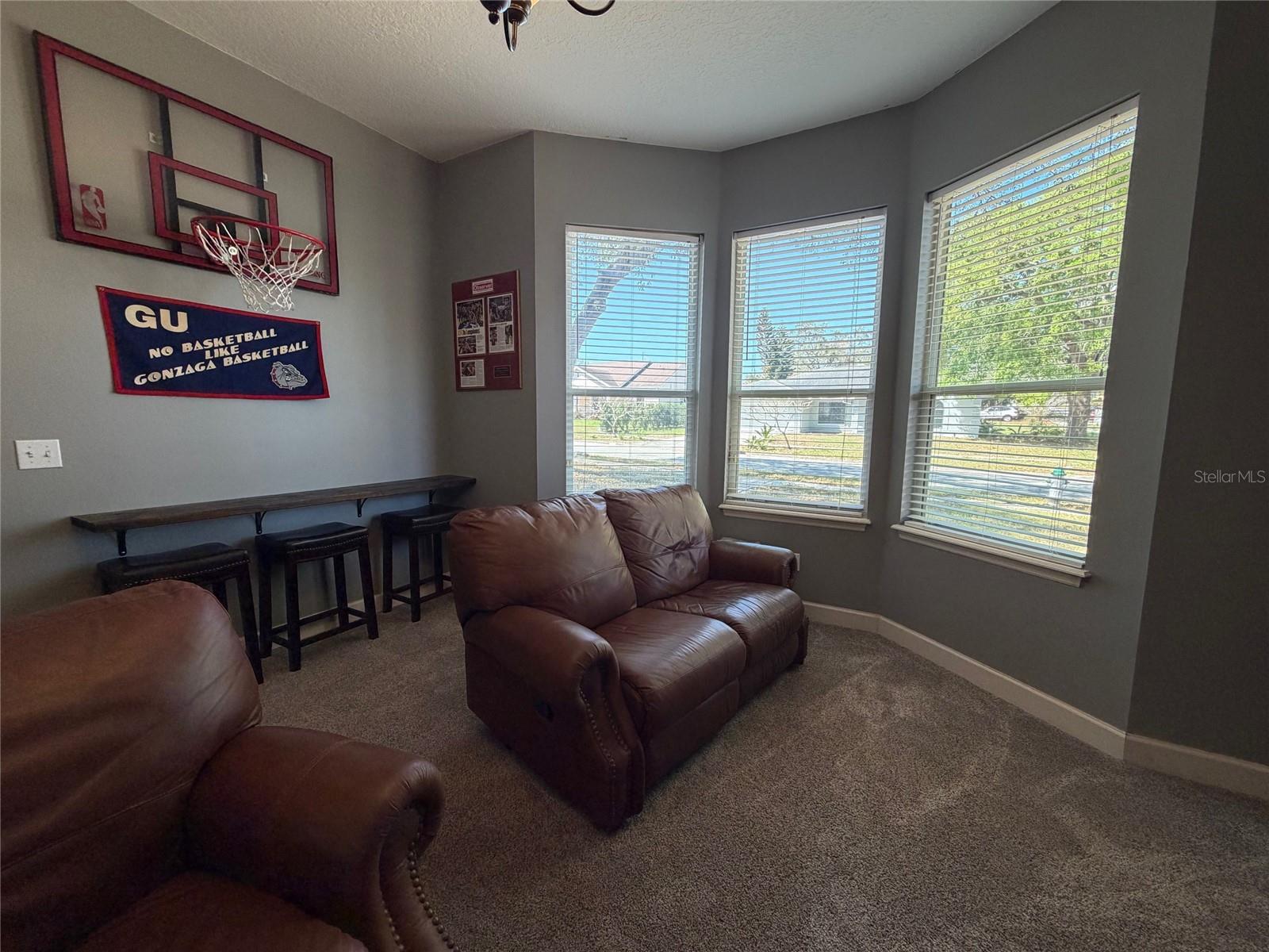 1527 DESS DR, ORLANDO, FL, 32818