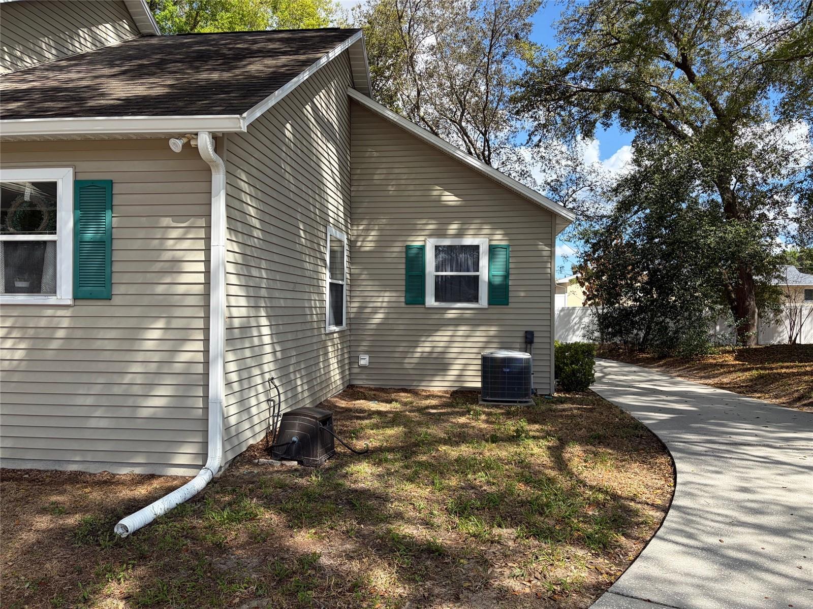 1527 DESS DR, ORLANDO, FL, 32818
