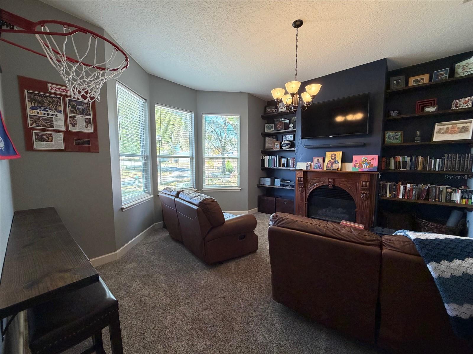 1527 DESS DR, ORLANDO, FL, 32818