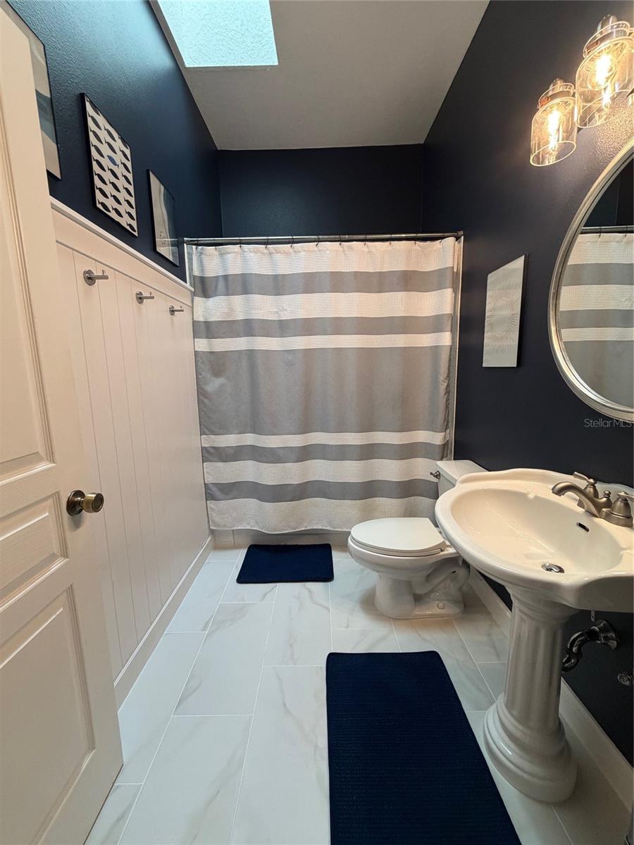 1527 DESS DR, ORLANDO, FL, 32818