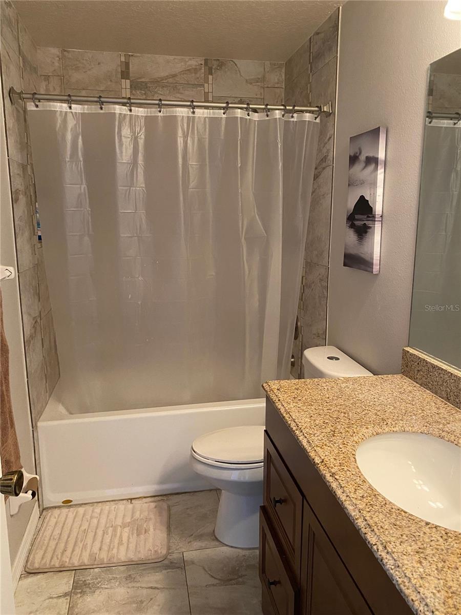 427 KENSINGTON LAKE CIR, BRANDON, FL, 33511