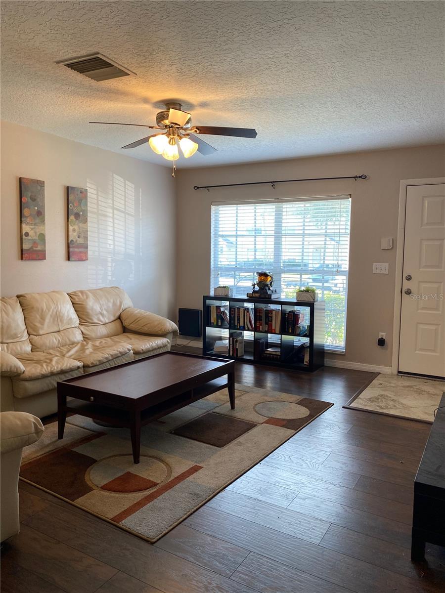 427 KENSINGTON LAKE CIR, BRANDON, FL, 33511