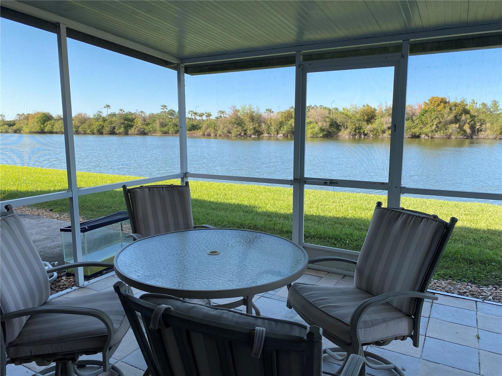 427 KENSINGTON LAKE CIR, BRANDON, FL, 33511