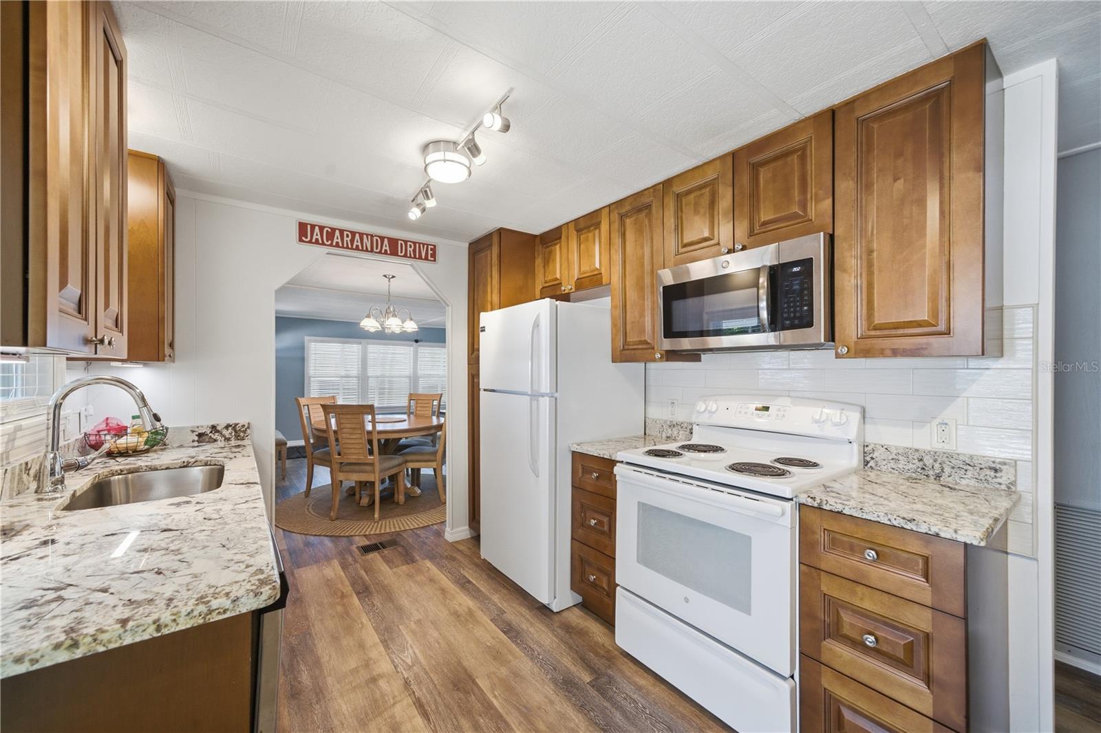 84 JACARANDA DR #15, SAFETY HARBOR, FL, 34695