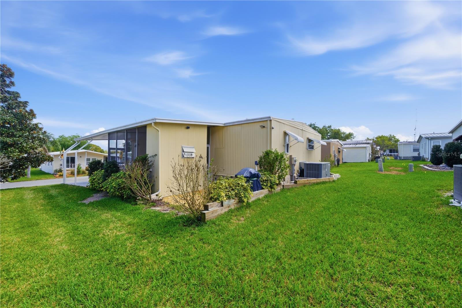 84 JACARANDA DR #15, SAFETY HARBOR, FL, 34695