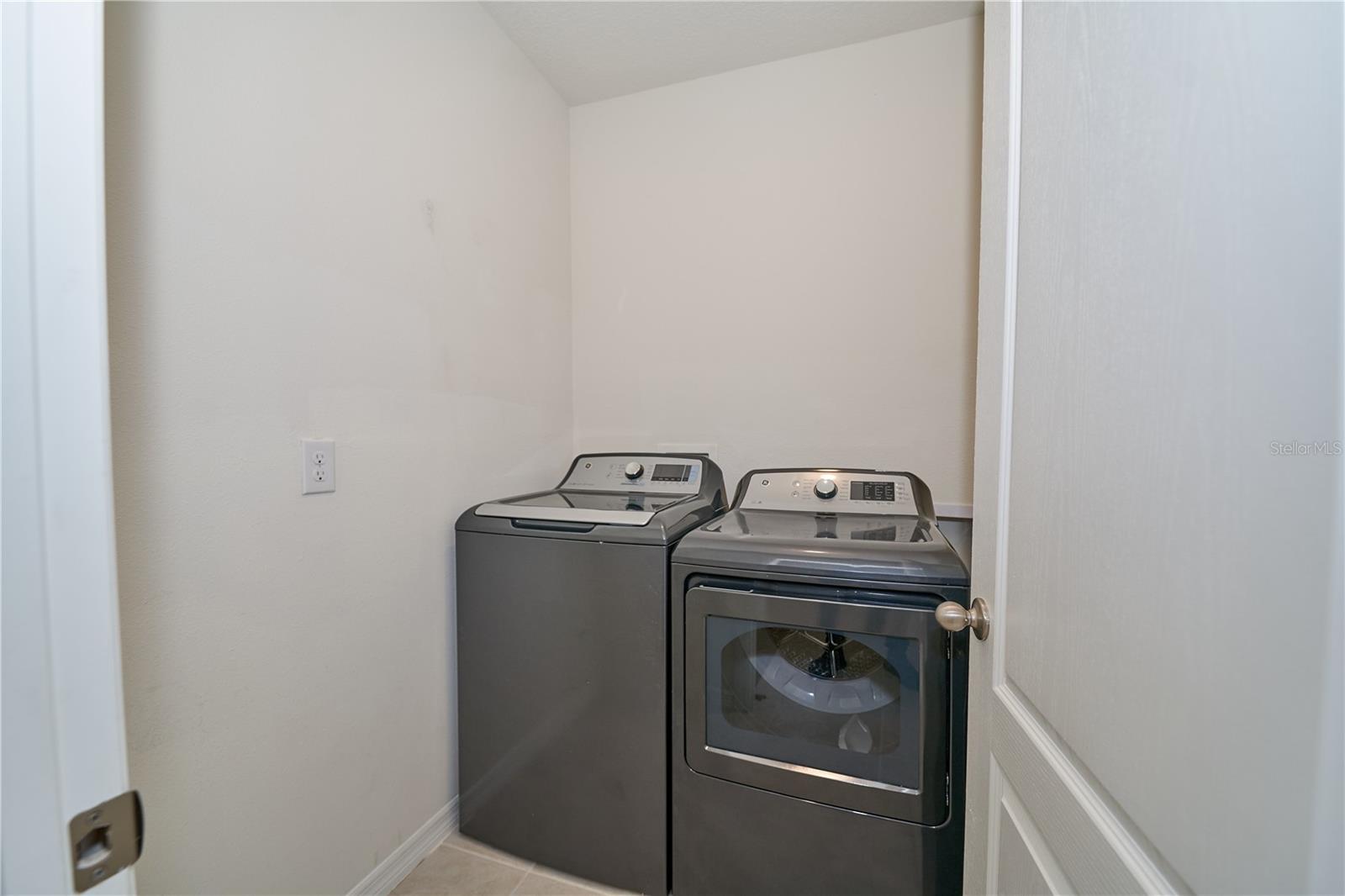 576 BOARDWALK AVE, HAINES CITY, FL, 33844