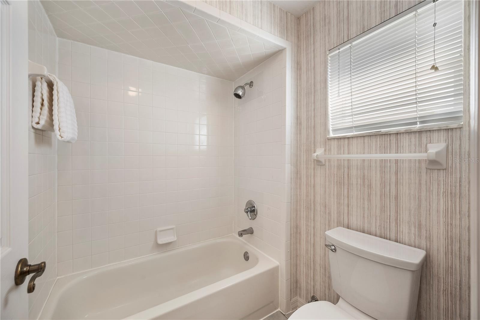 725 PENINSULAR DR, LAKELAND, FL, 33813