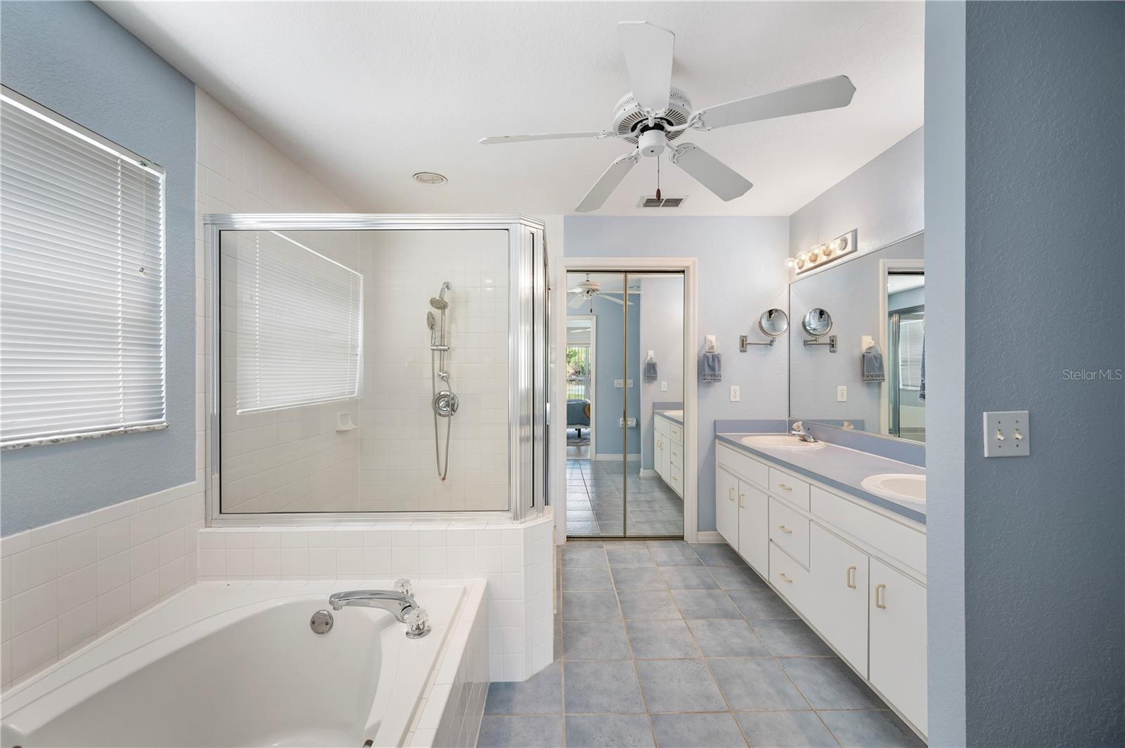 725 PENINSULAR DR, LAKELAND, FL, 33813