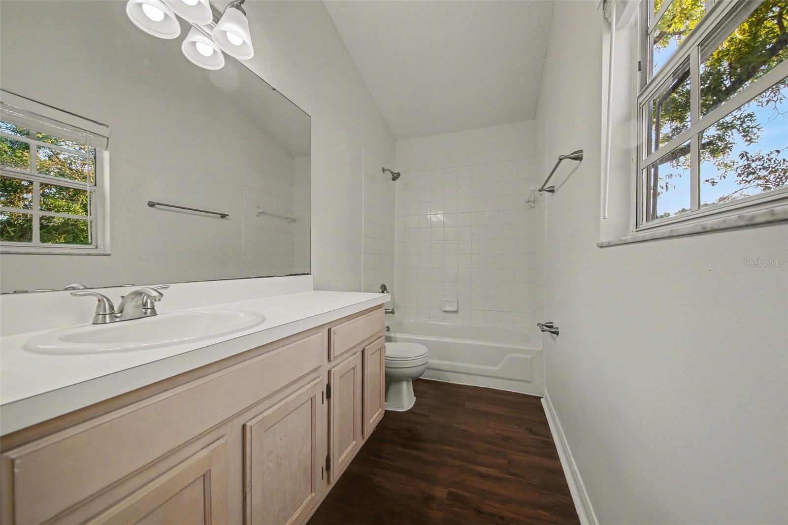 1054 ROYAL OAKS DR, APOPKA, FL, 32703