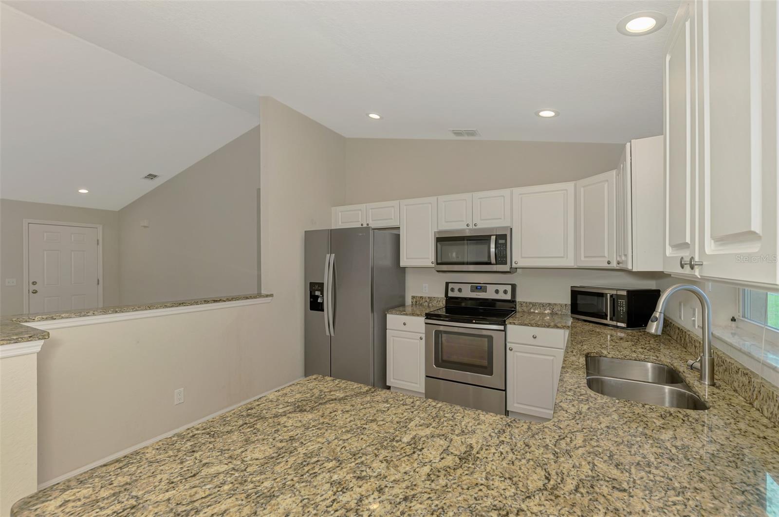 12462 BUFFING RD, PORT CHARLOTTE, FL, 33981