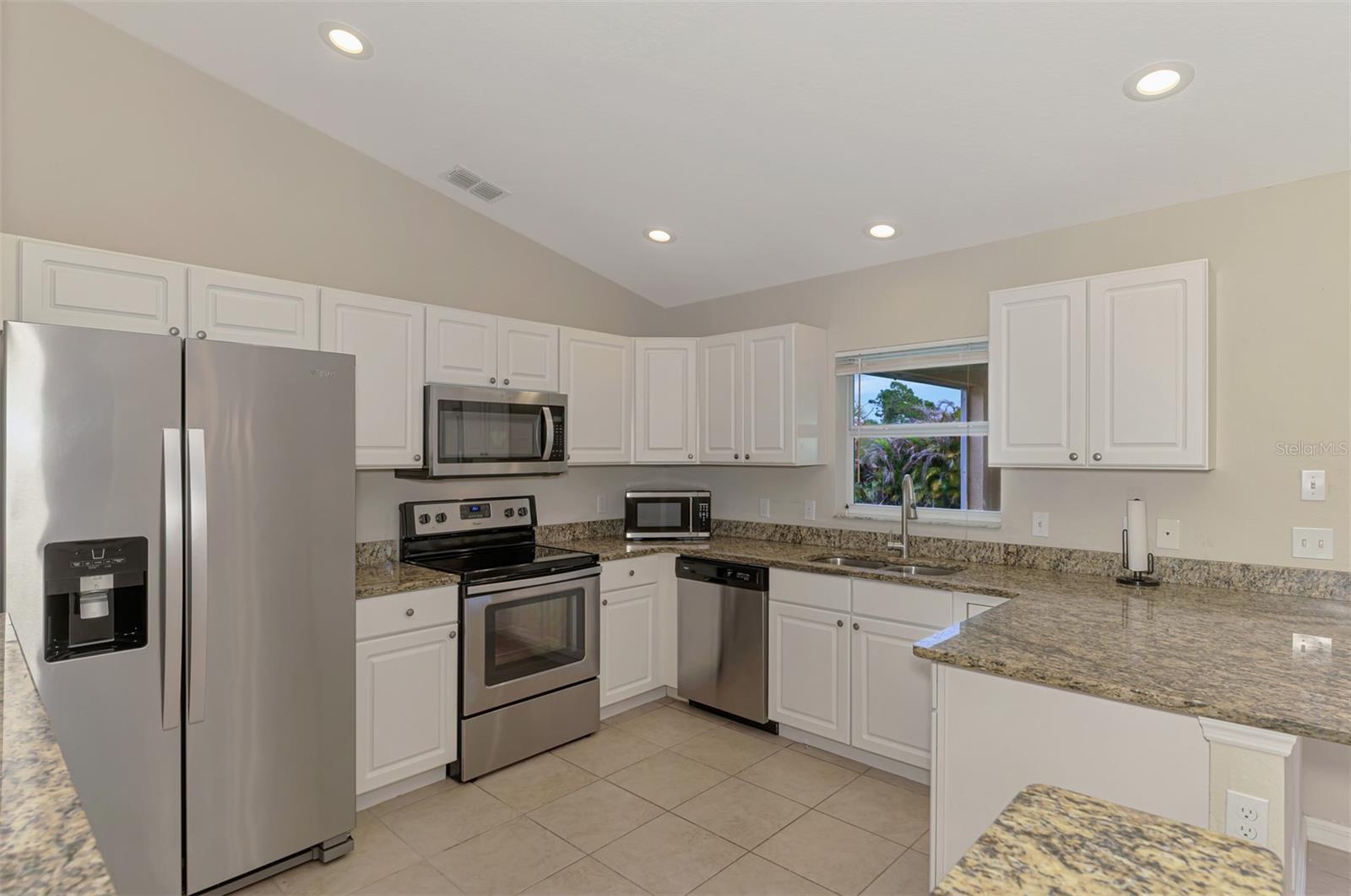 12462 BUFFING RD, PORT CHARLOTTE, FL, 33981