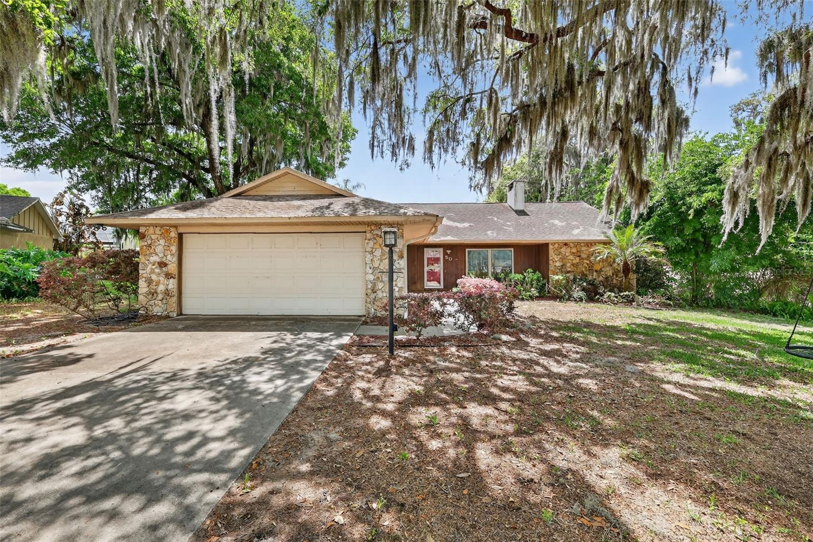 50 W COURT DR, EUSTIS, FL, 32726
