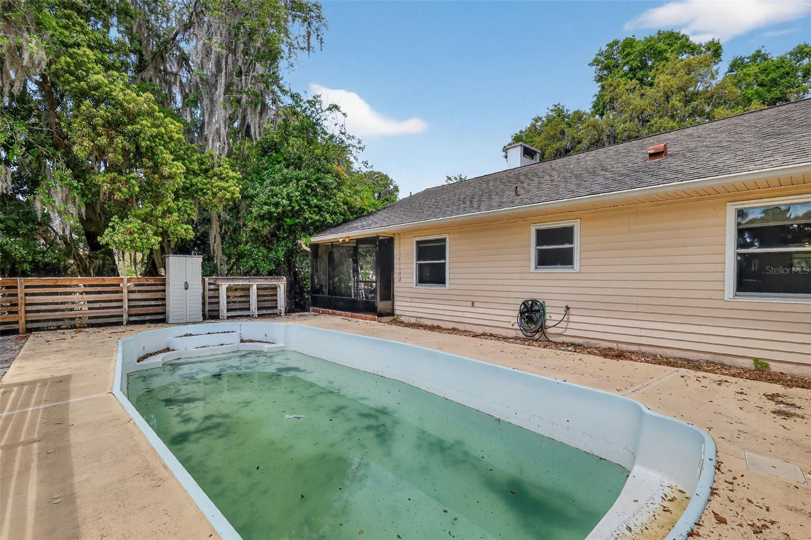 50 W COURT DR, EUSTIS, FL, 32726