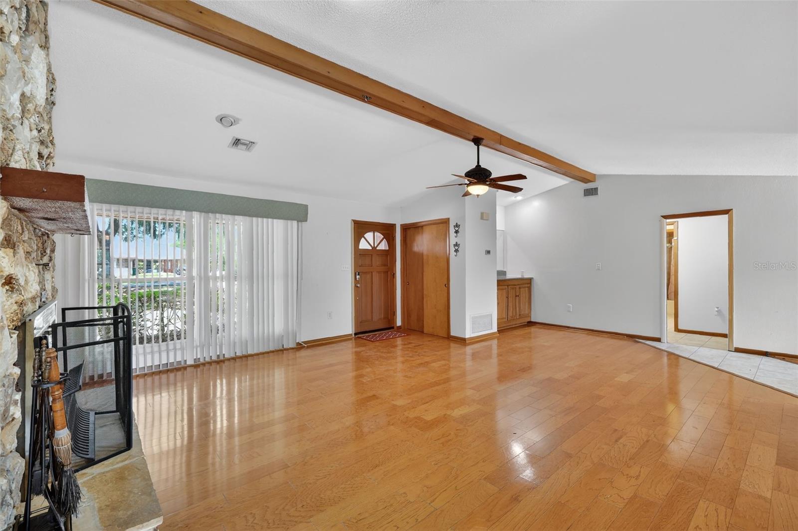 50 W COURT DR, EUSTIS, FL, 32726