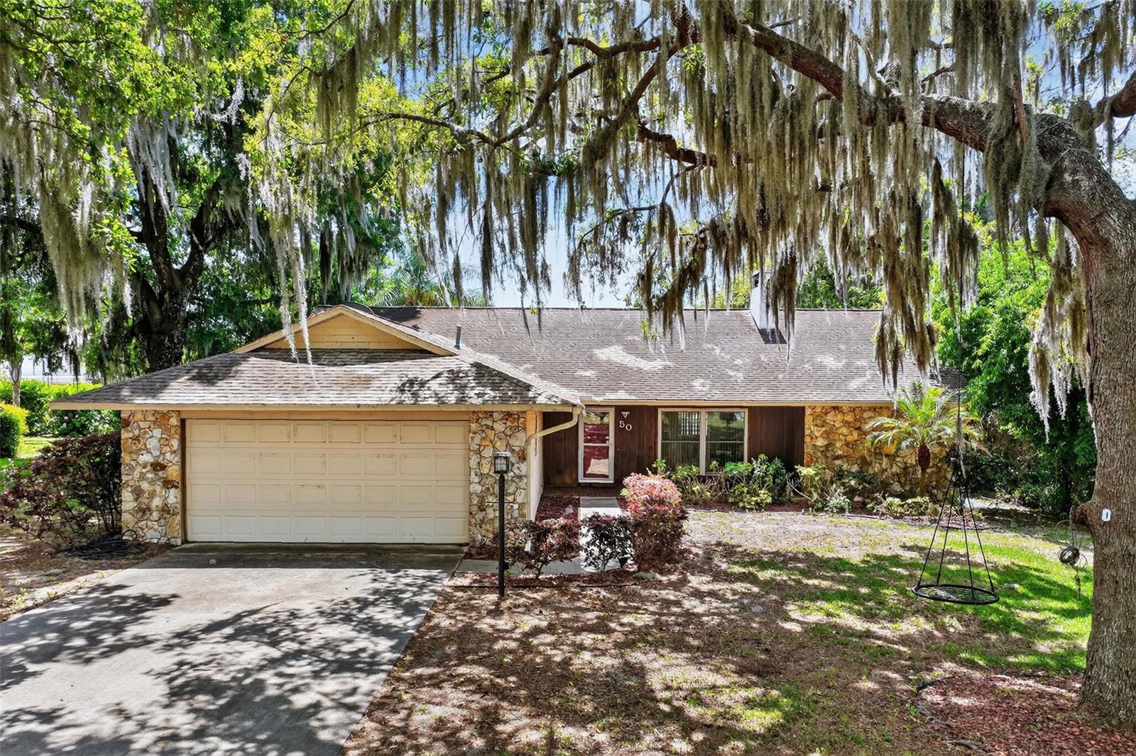 50 W COURT DR, EUSTIS, FL, 32726