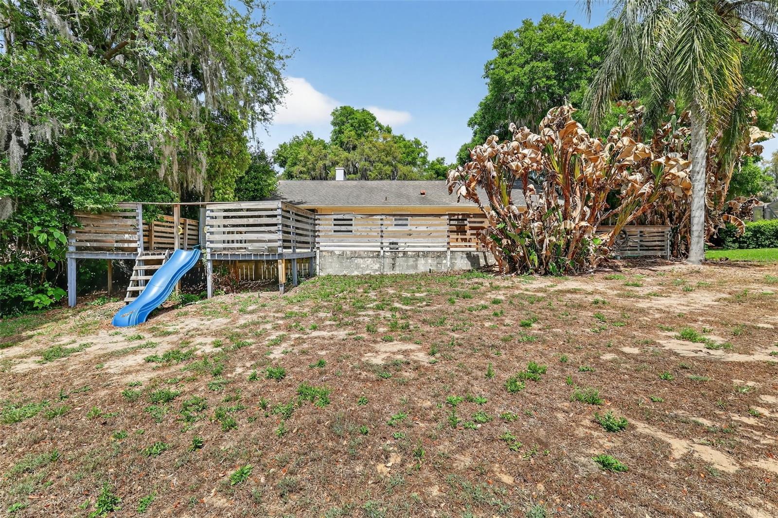 50 W COURT DR, EUSTIS, FL, 32726