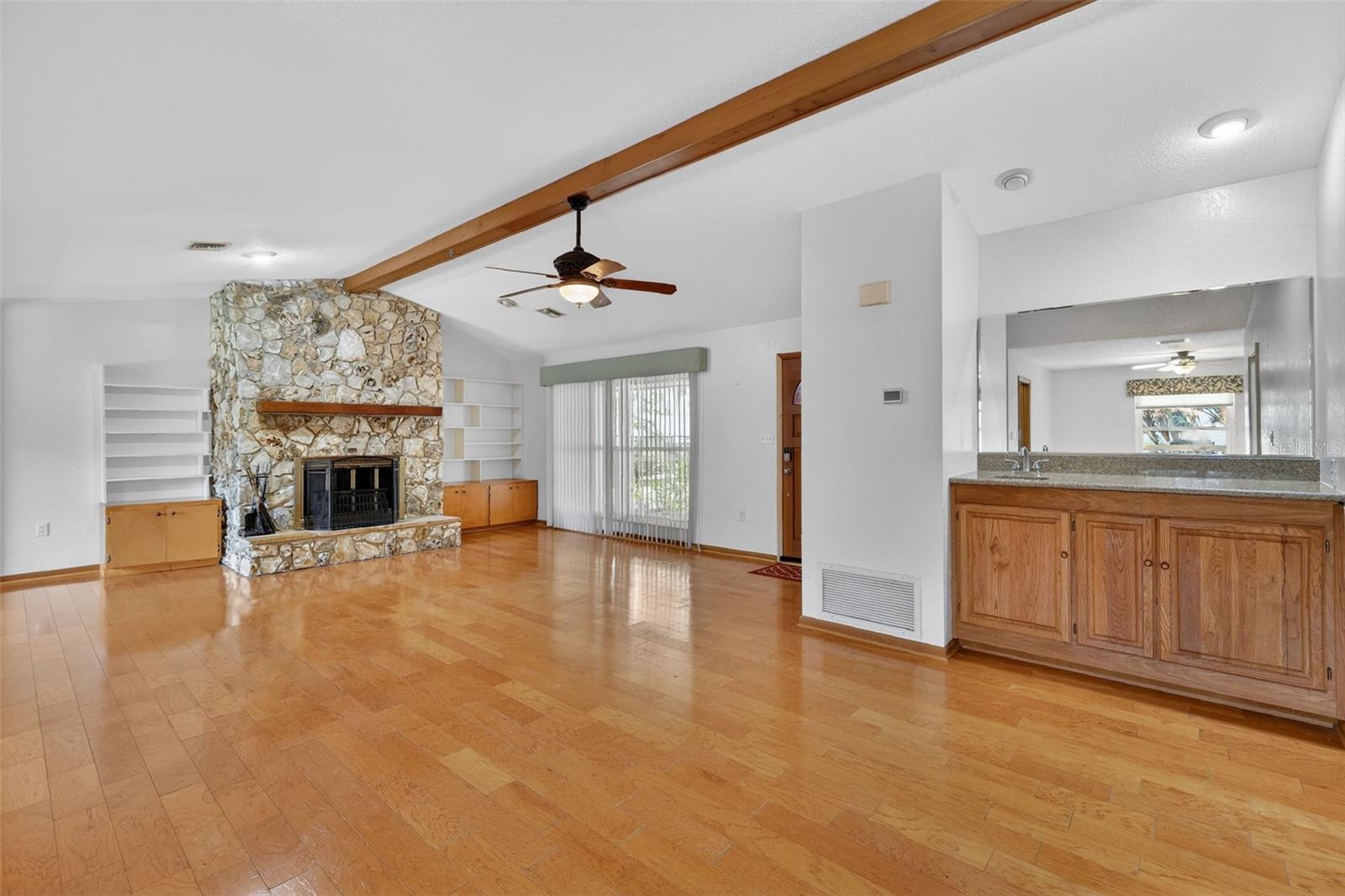 50 W COURT DR, EUSTIS, FL, 32726