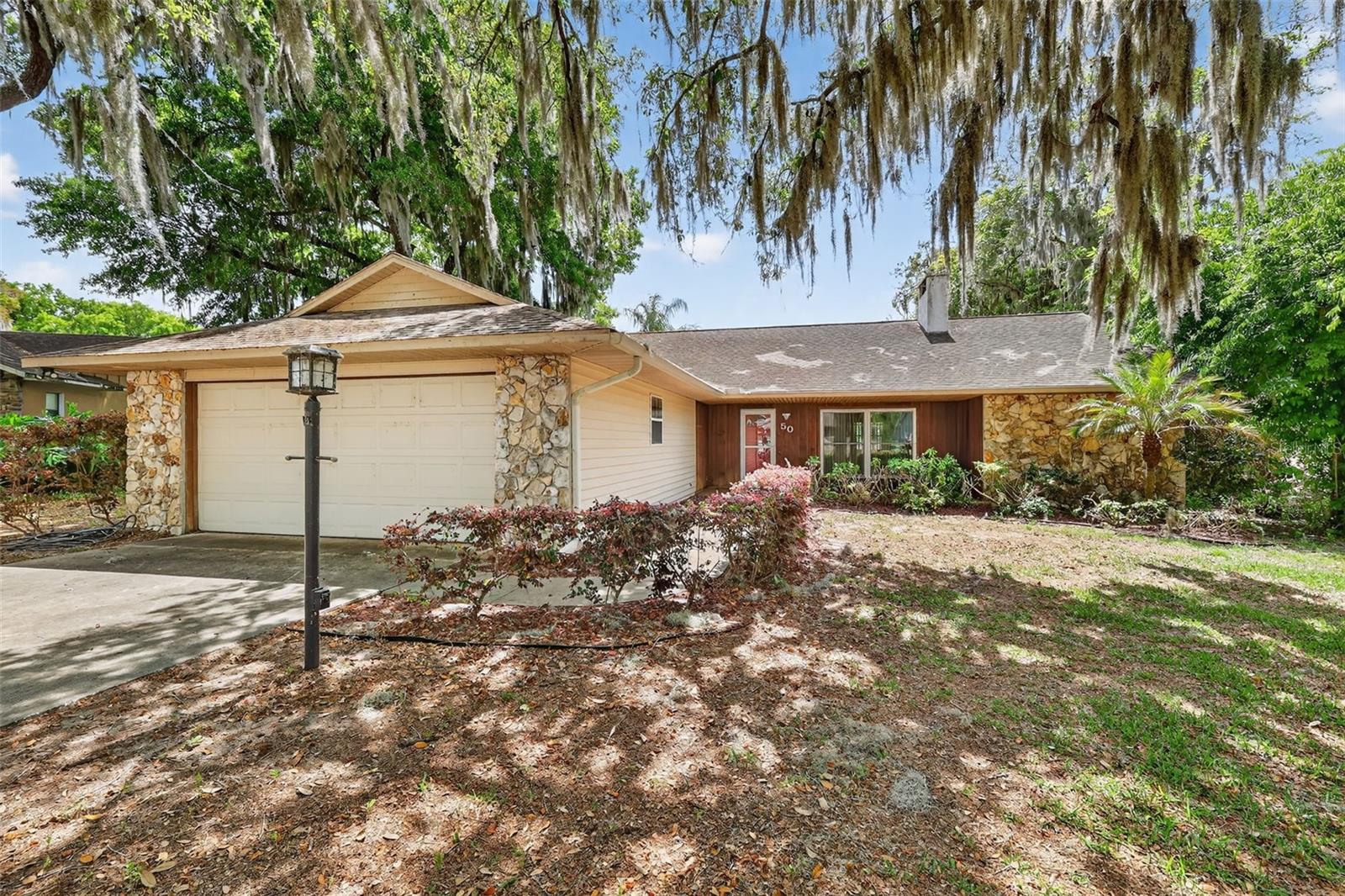 50 W COURT DR, EUSTIS, FL, 32726