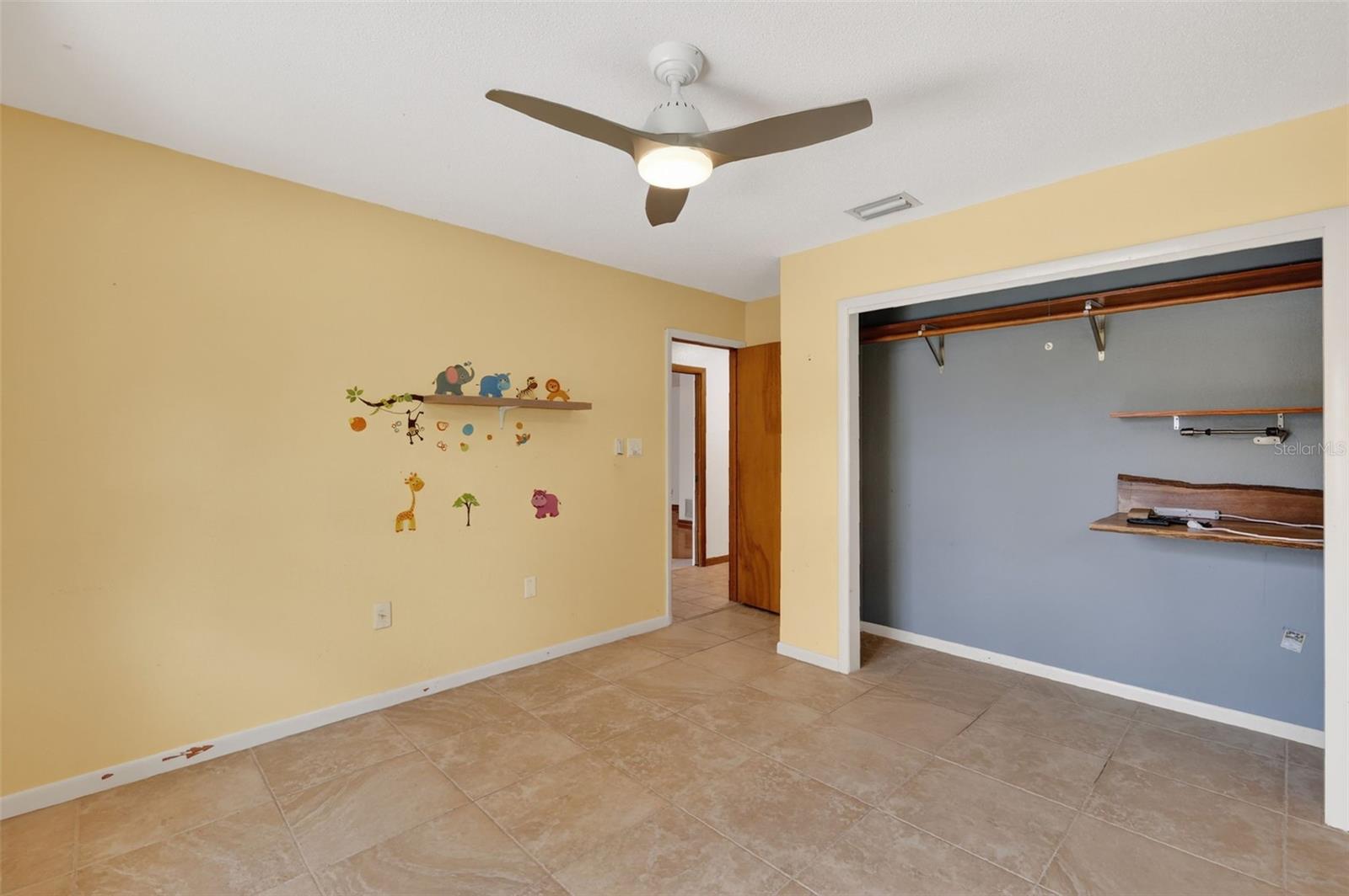 50 W COURT DR, EUSTIS, FL, 32726