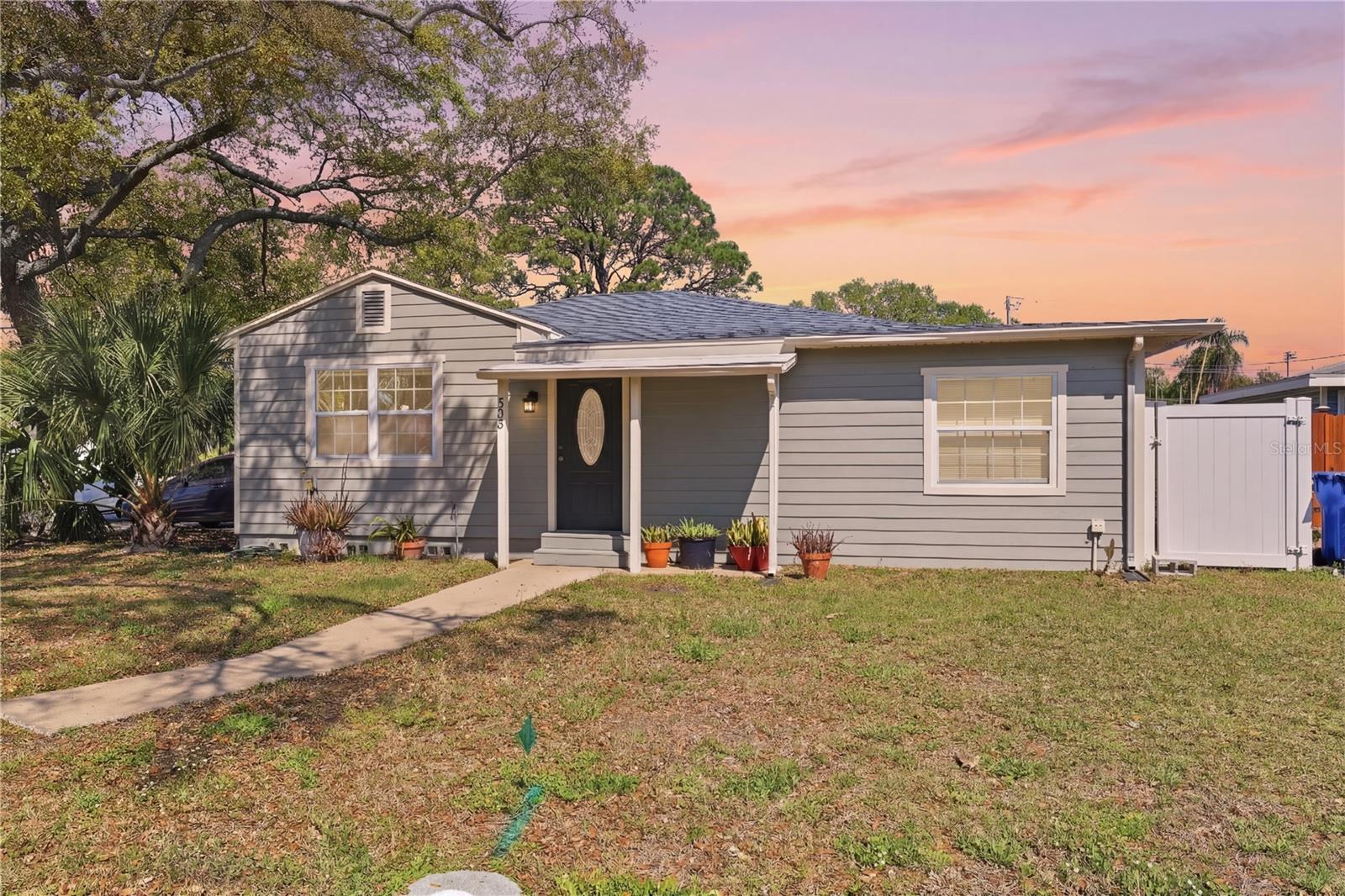 733 61ST AVE NE, ST PETERSBURG, FL, 33703
